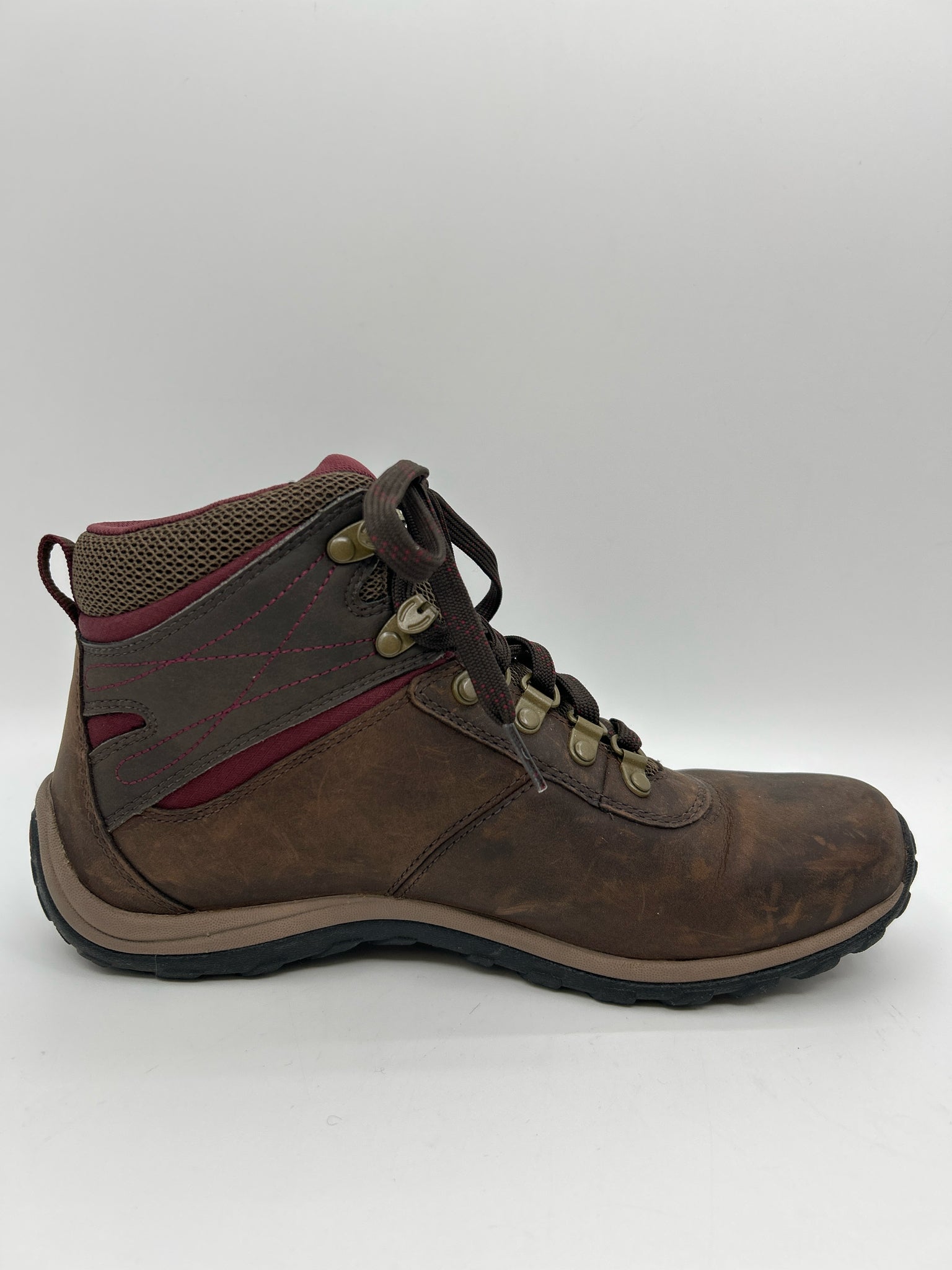 TIMBERLAND Size 9.5 Brown and Red Women Boots