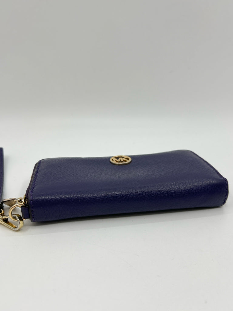 MICHAEL KORS Purple Wallet