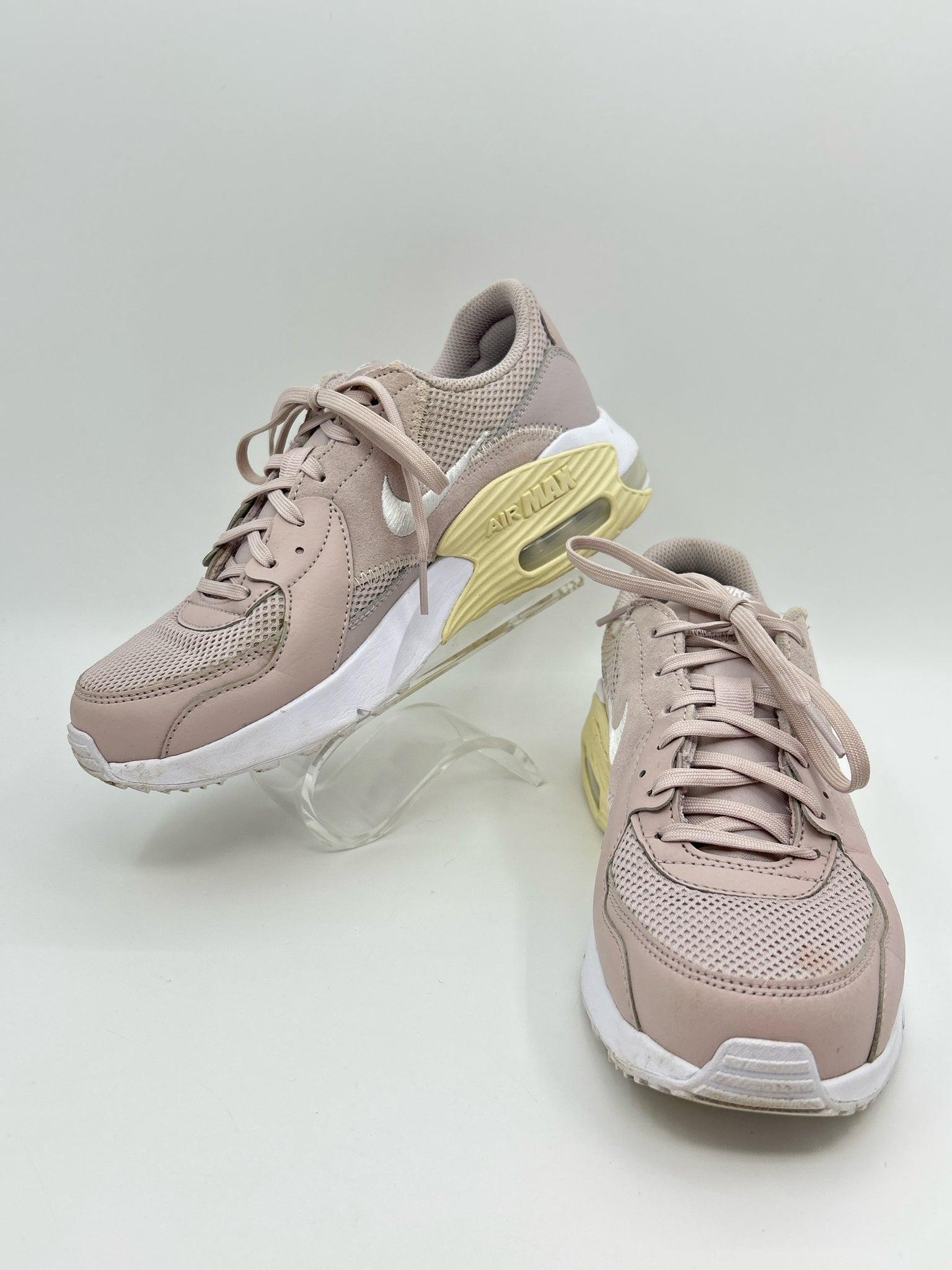 NIKE Size 8 Lilac Women Sneakers
