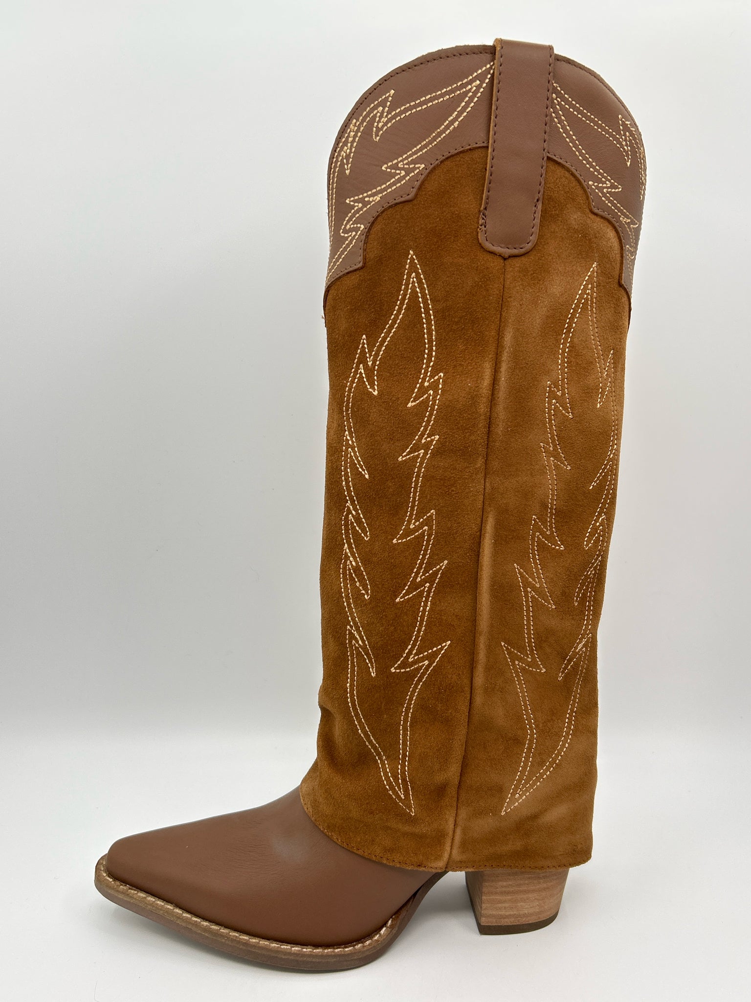 DINGO Size 7.5M Brown Women Boots