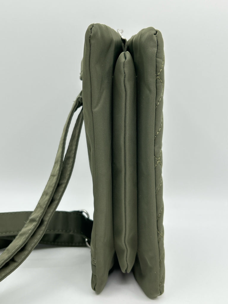 IHKWIP ARMY GREEN Women's Purse