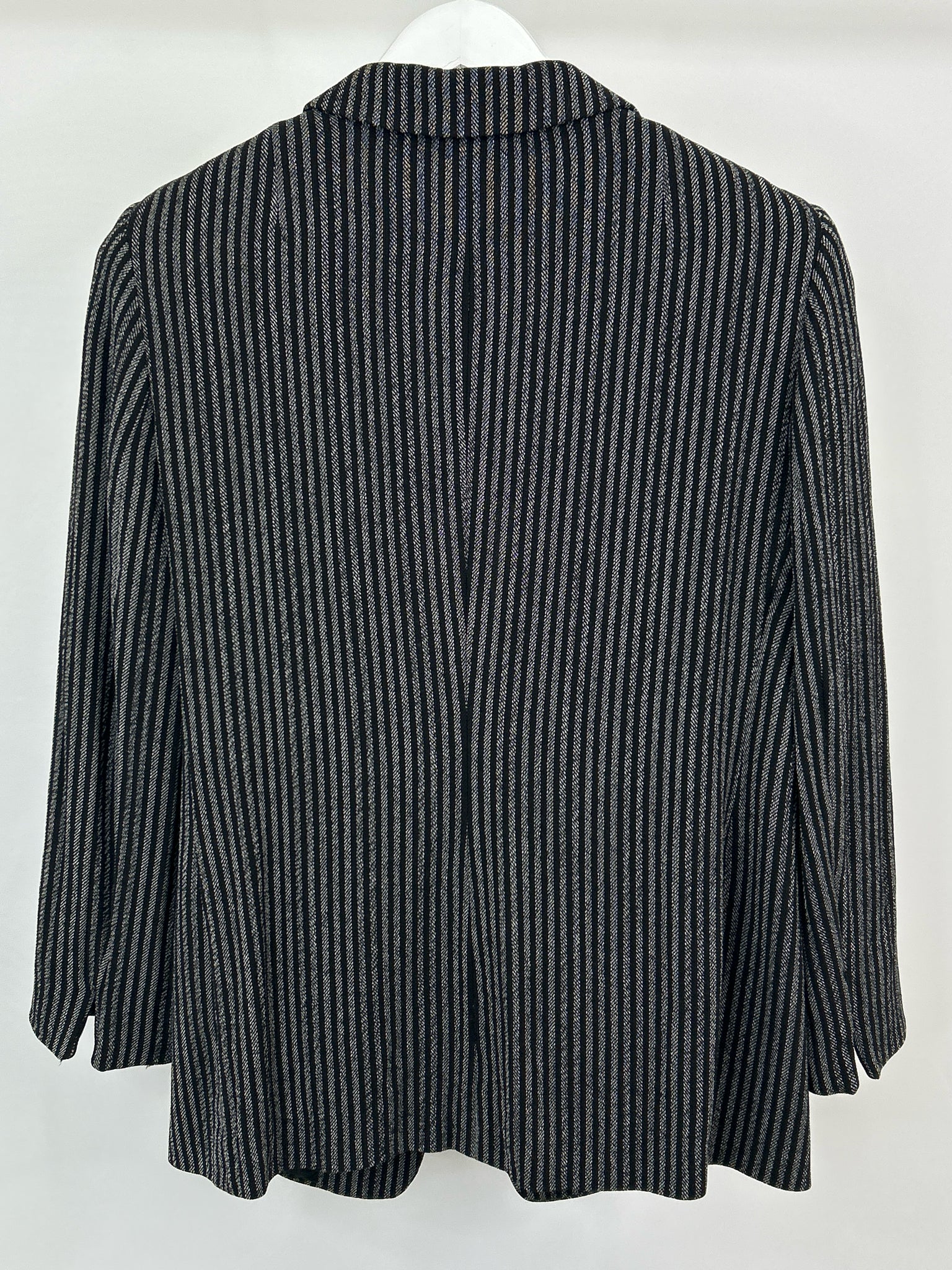 AKRIS PUNTO Size M Black Striped Women Jacket