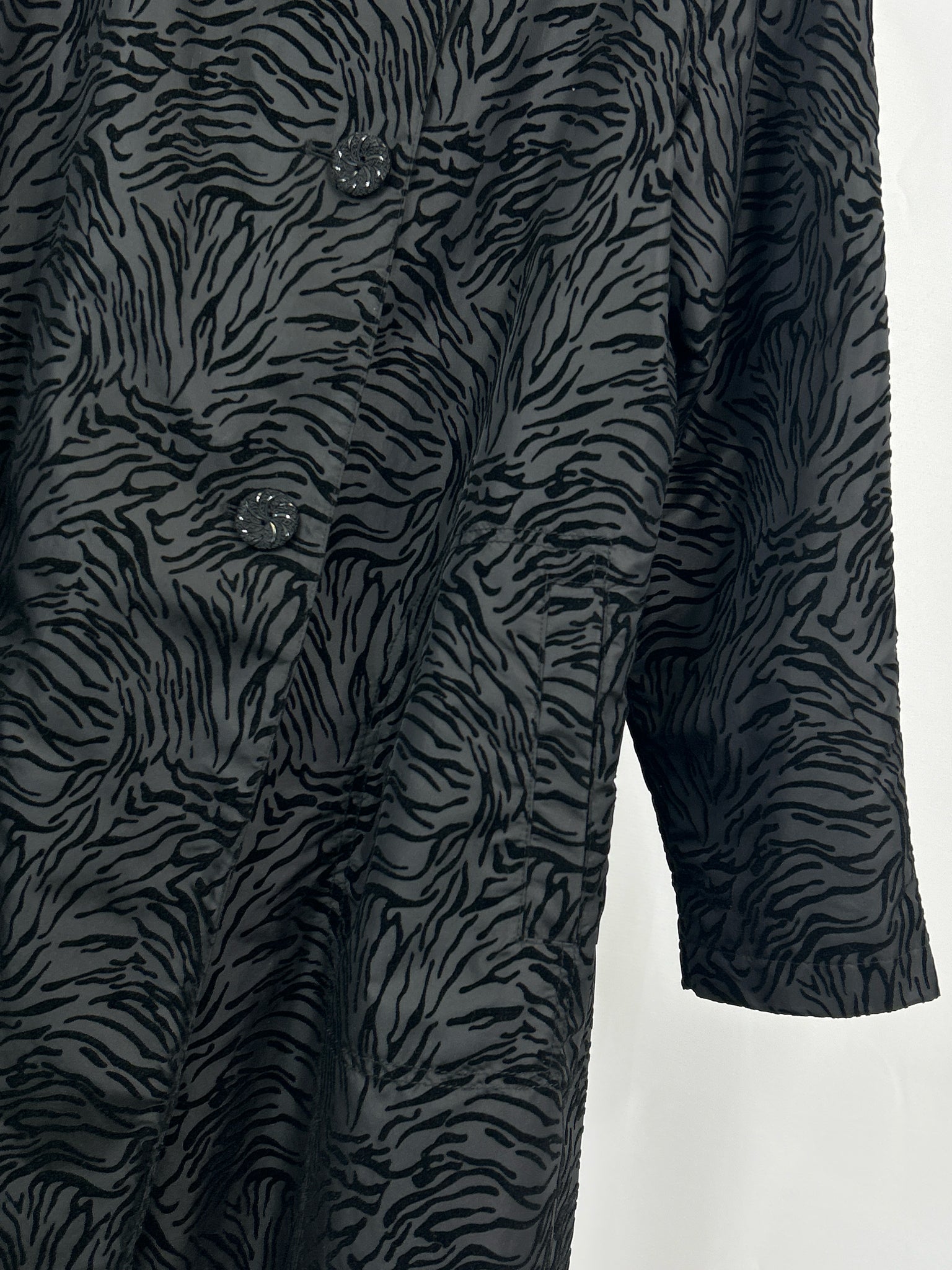 GALLERY Size M Black Women Coat