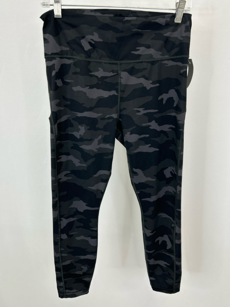 ATHLETA Women Size M Black Print Legging