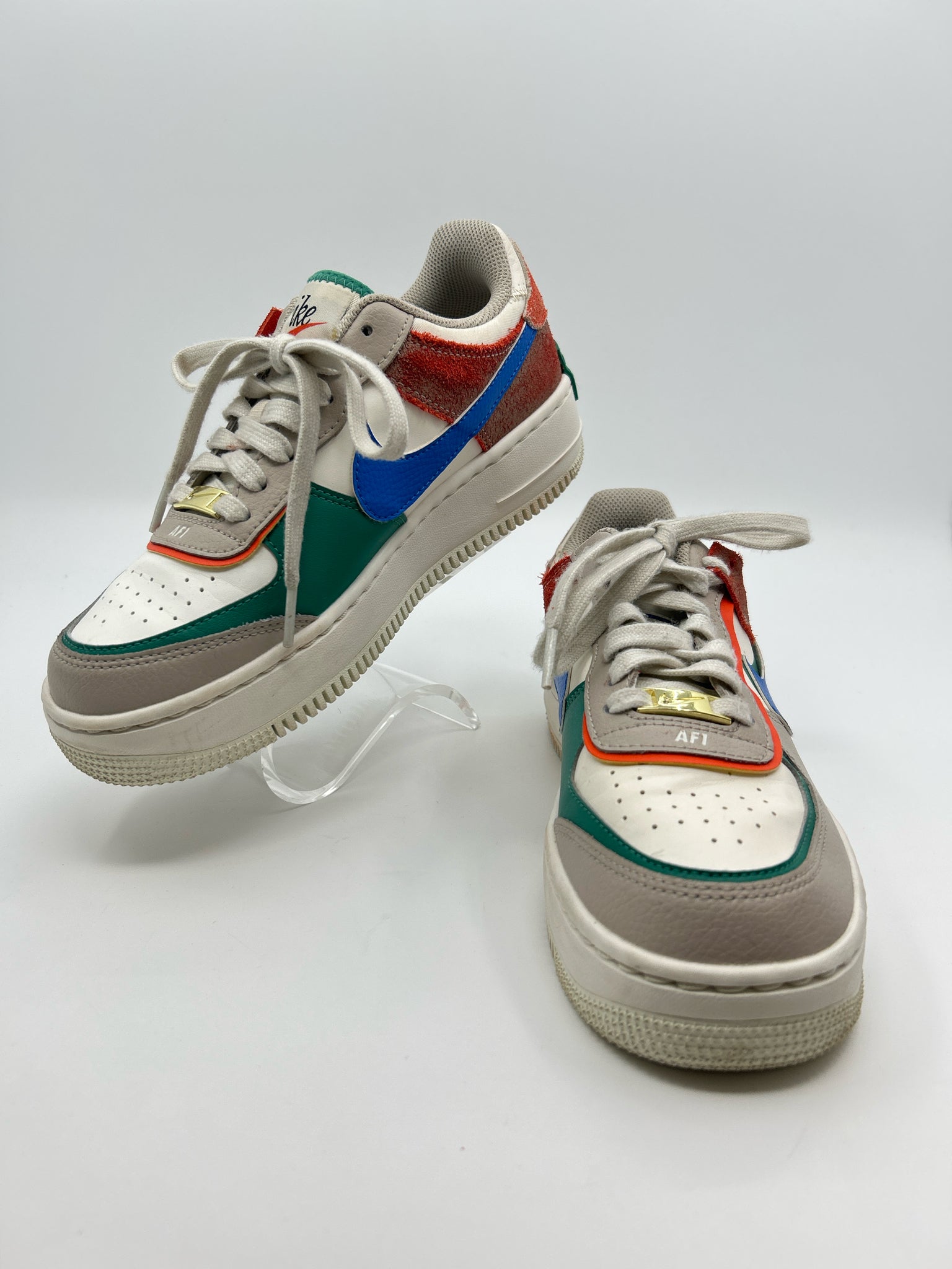 NIKE Size 7 Multi-Color Women Sneakers