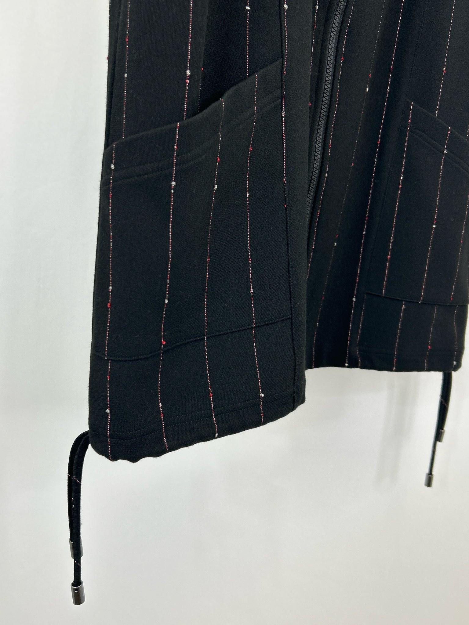 OLIVIA BY HABITAT CLOTHES Size S black striped Women Vest
