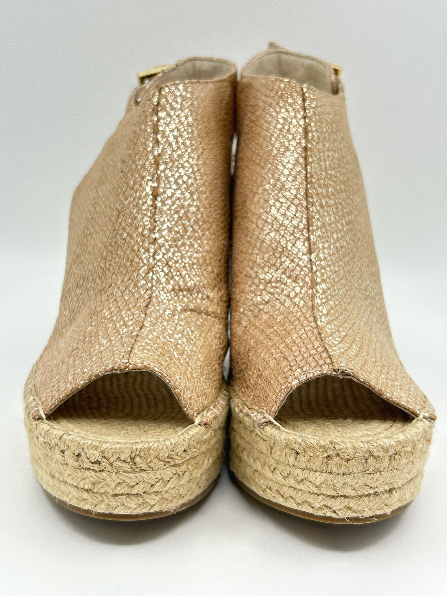 KENNETH COLE Size 11M Beige Women Sandal NIB