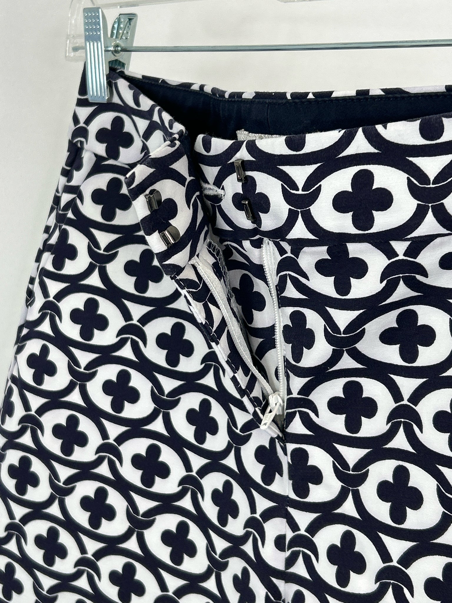 BODEN Size 4P Navy Print Women's Pants