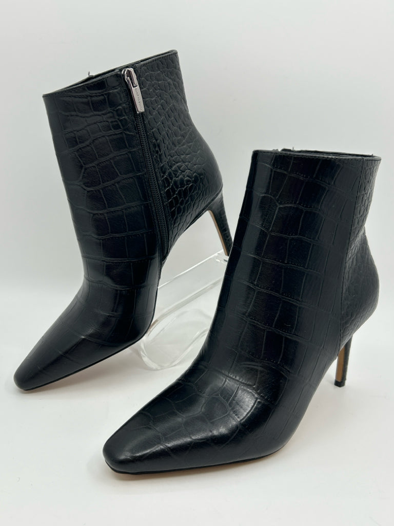 VINCE CAMUTO Women Size 8M Black Booties