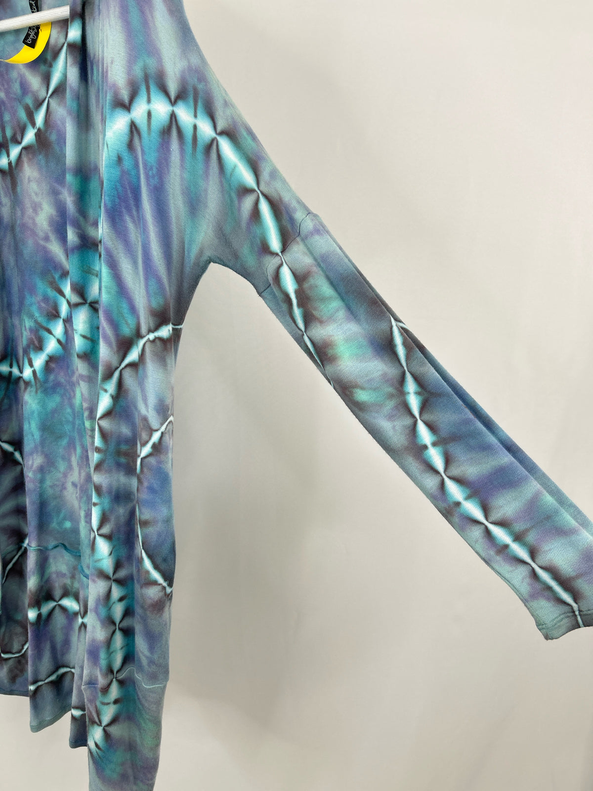 BRIGHTLY TWISTED Size S/M Grey and Teal Women Cardigan