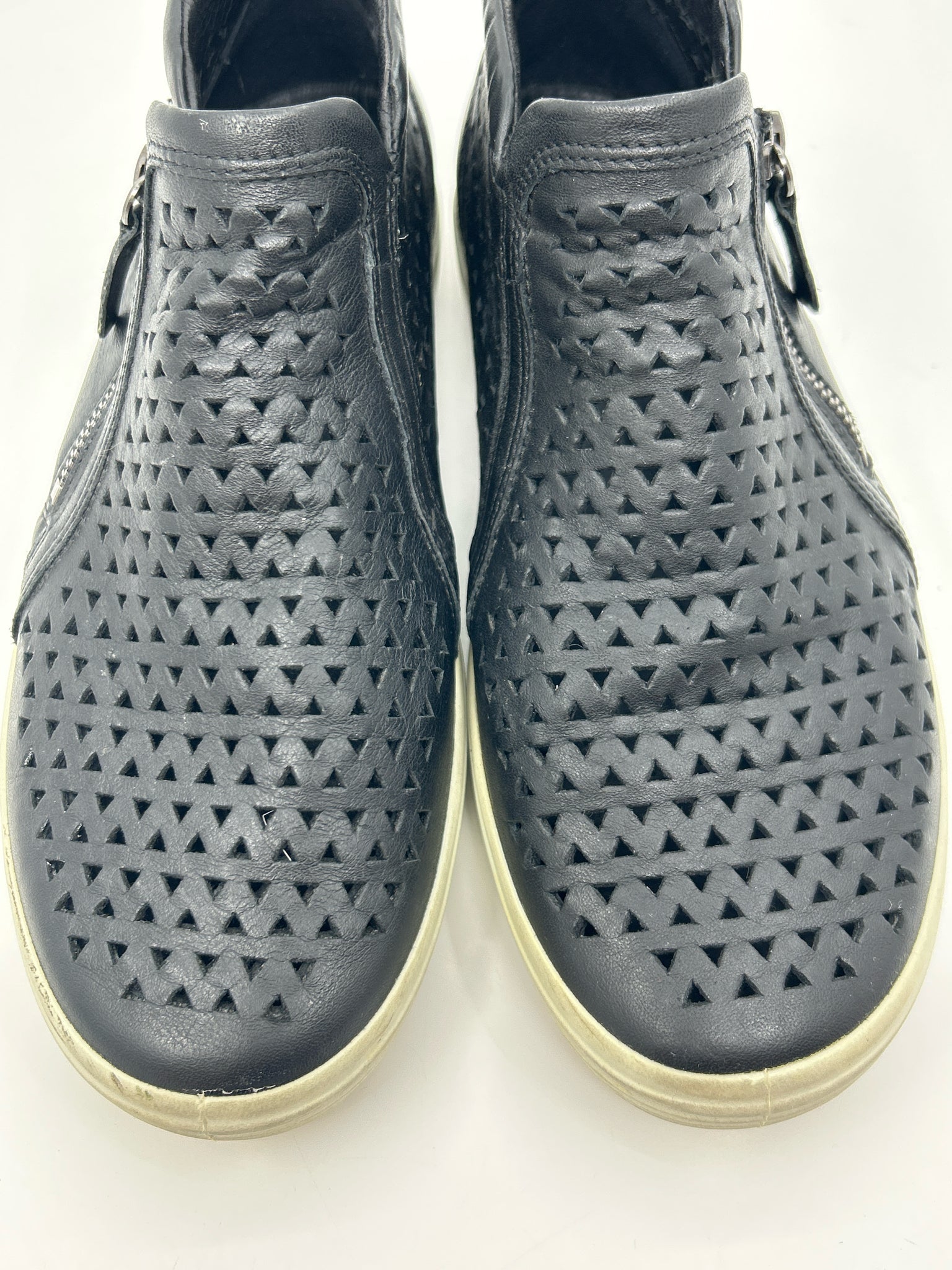 ECCO Size 9 Black Women Booties