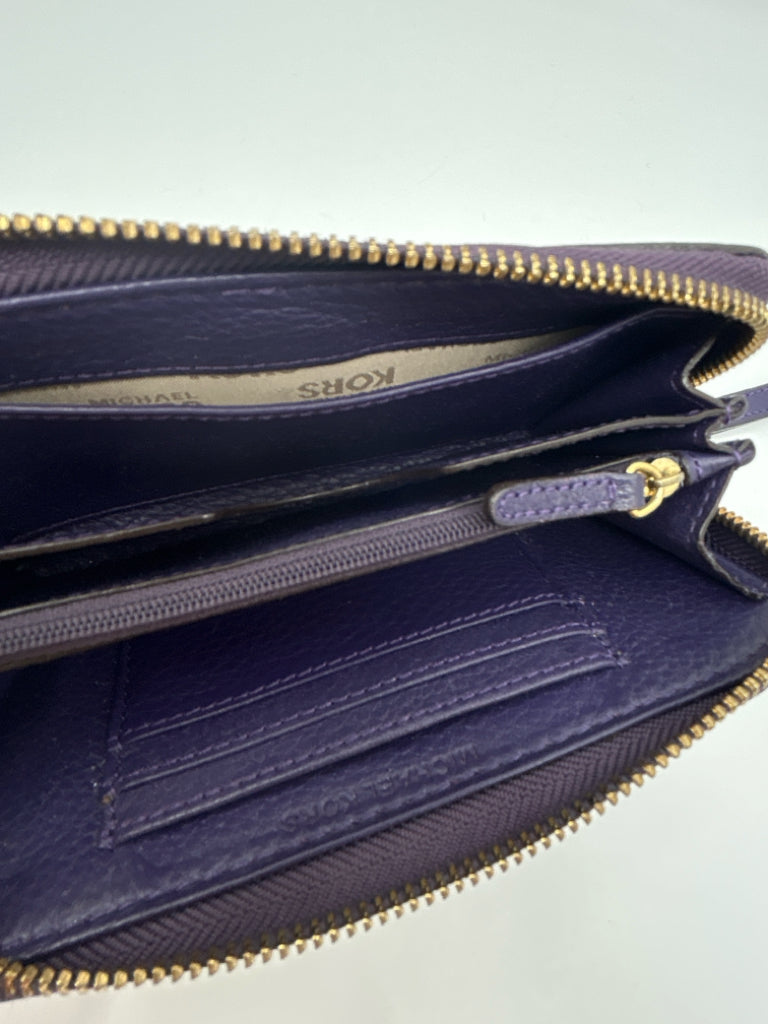 MICHAEL KORS Purple Wallet