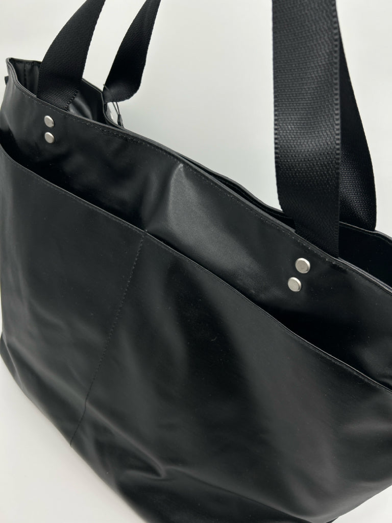 BAGGALLINI NWT Black Women's Tote
