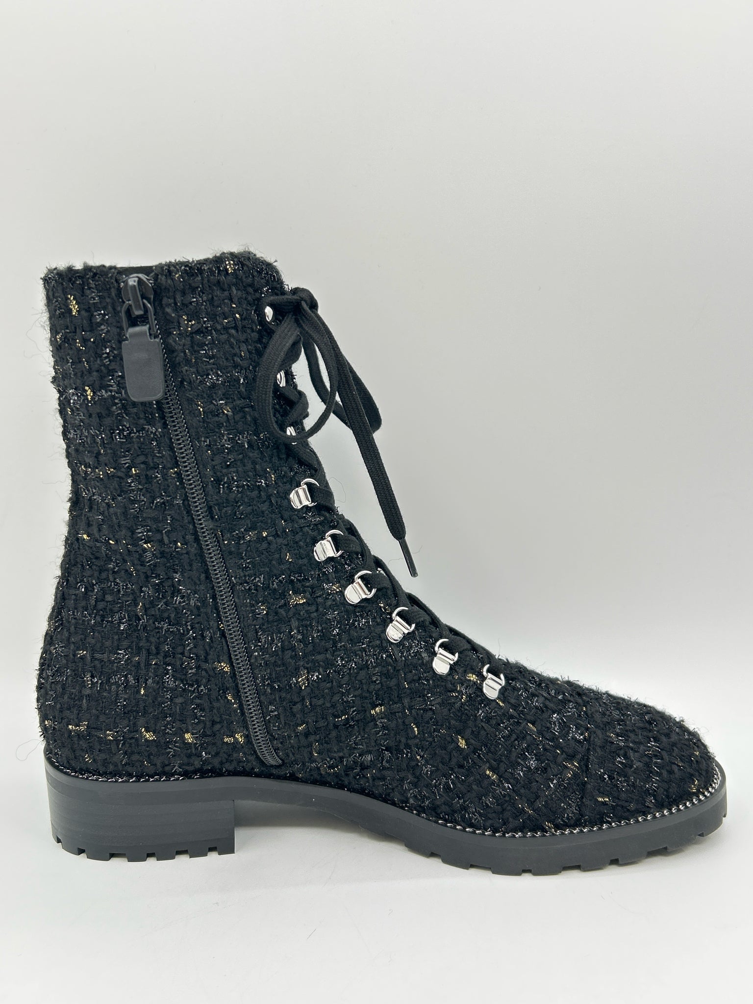 STUART WEITZMAN NIB Size 10B Black Women Booties