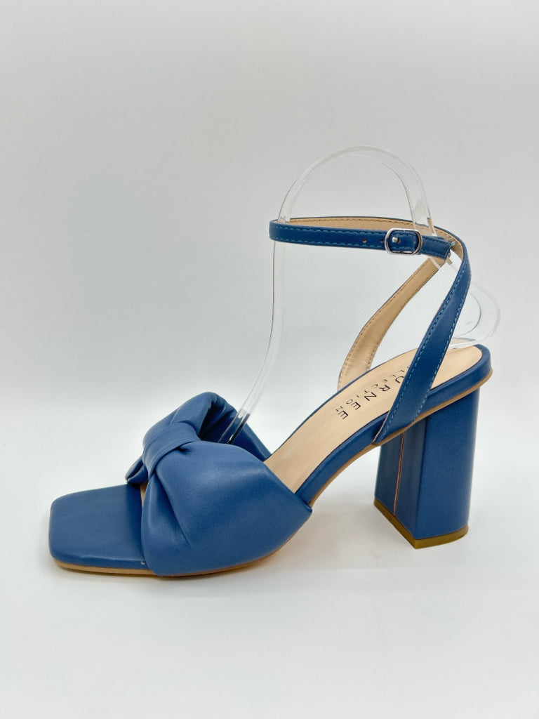 JOURNEE COLLECTION Size 9.5 Blue Women's Sandal