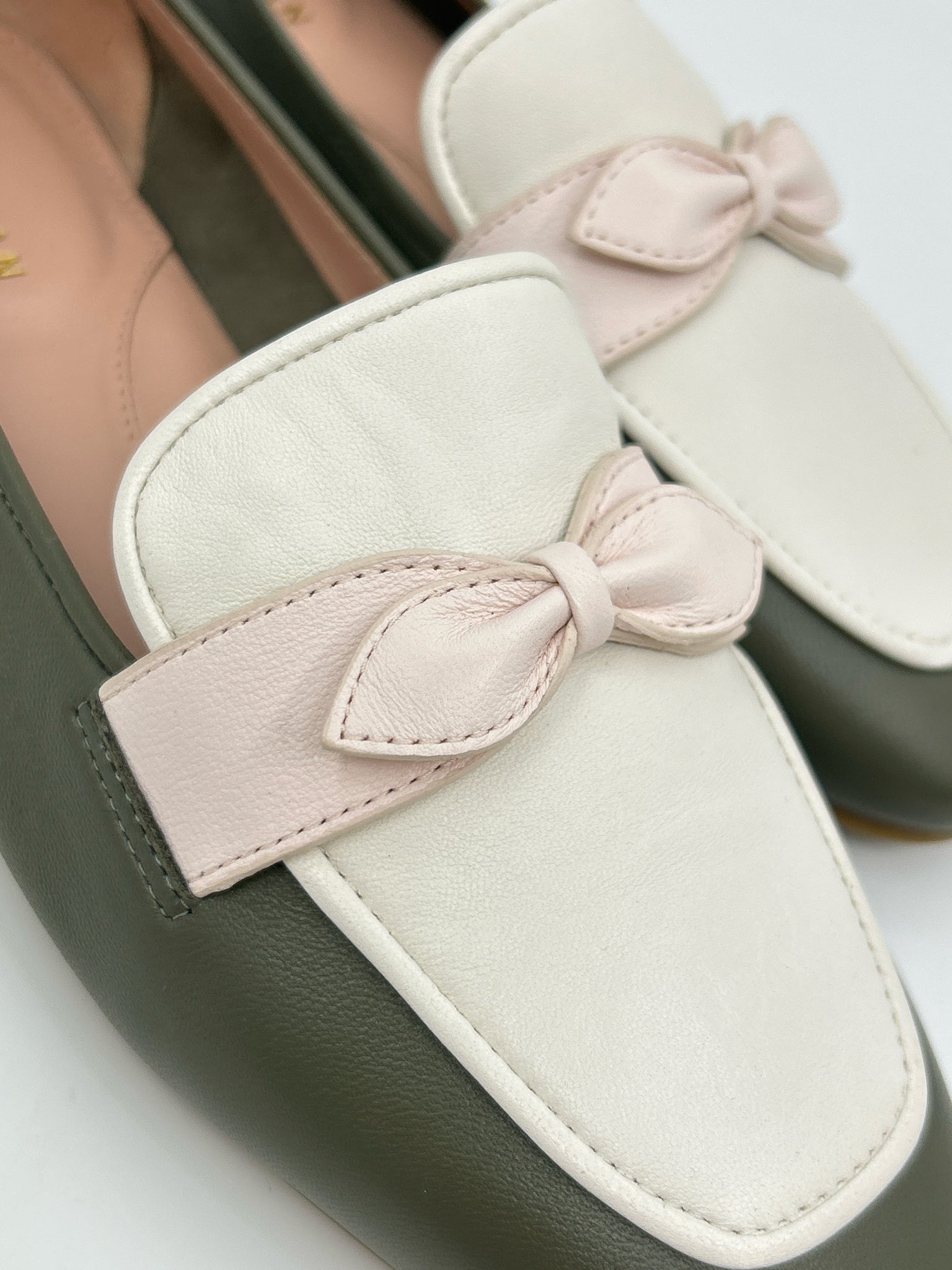 COLE HAAN Size 6.5B OLIVE Women's Flats