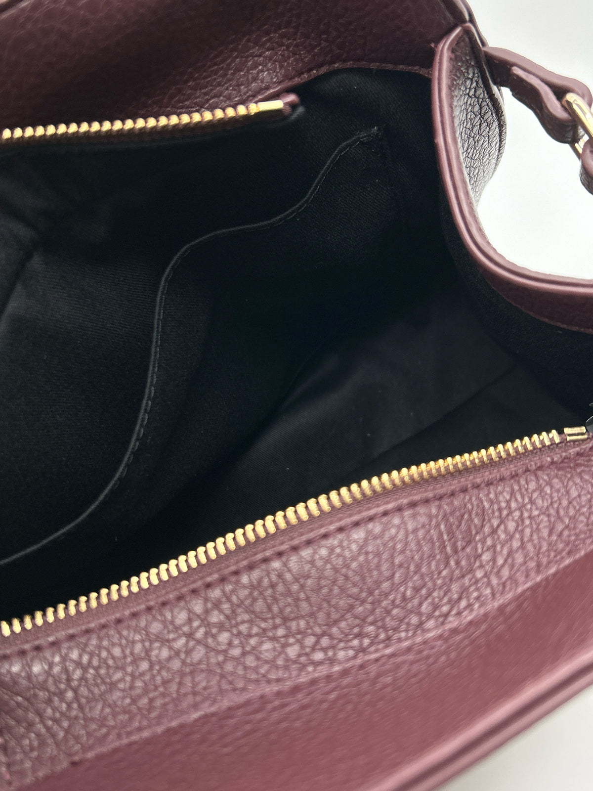 BANANA REPUBLIC Burgundy Women Tote