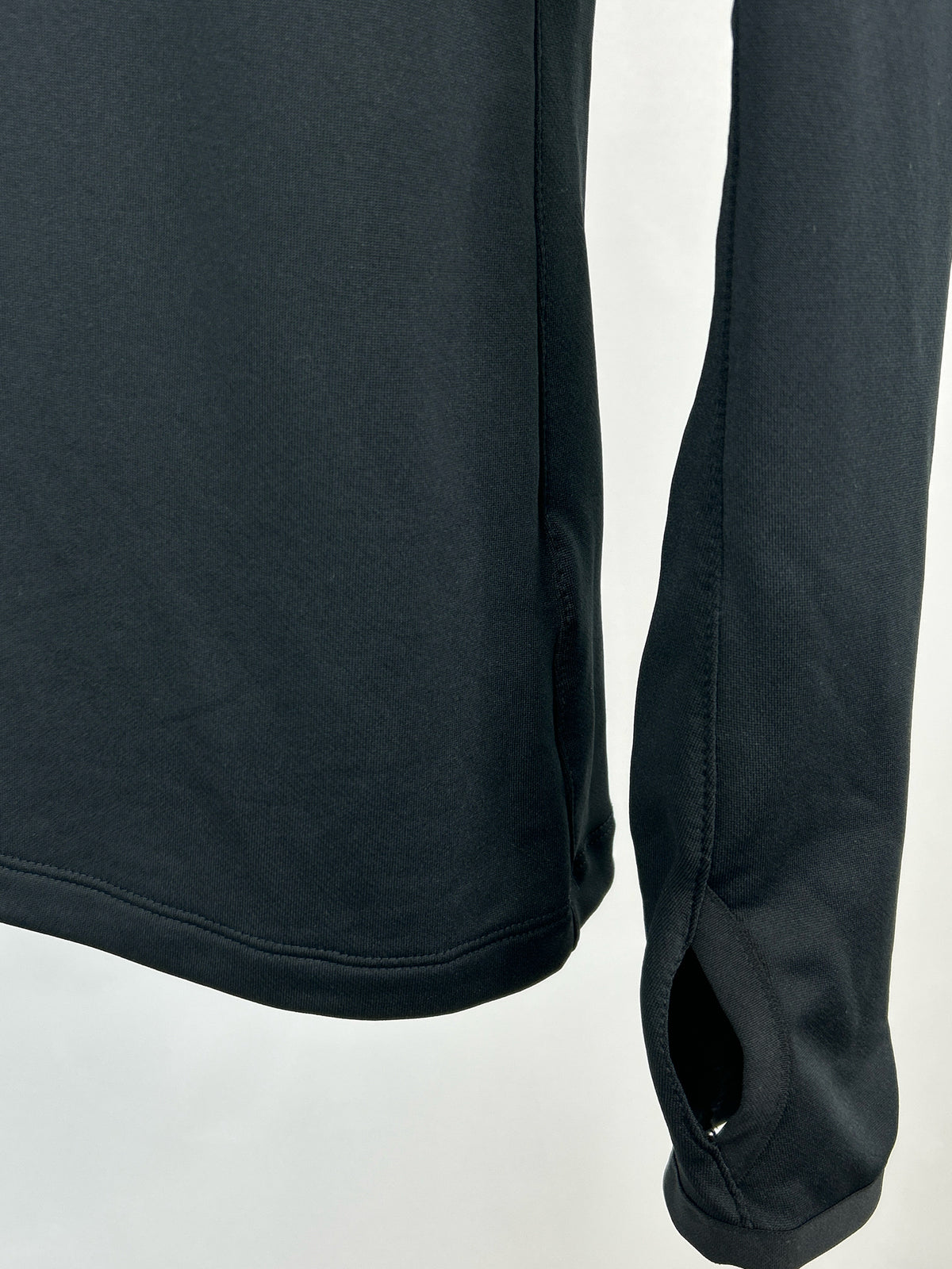 NIKE NWT Size M Black Women Pullover