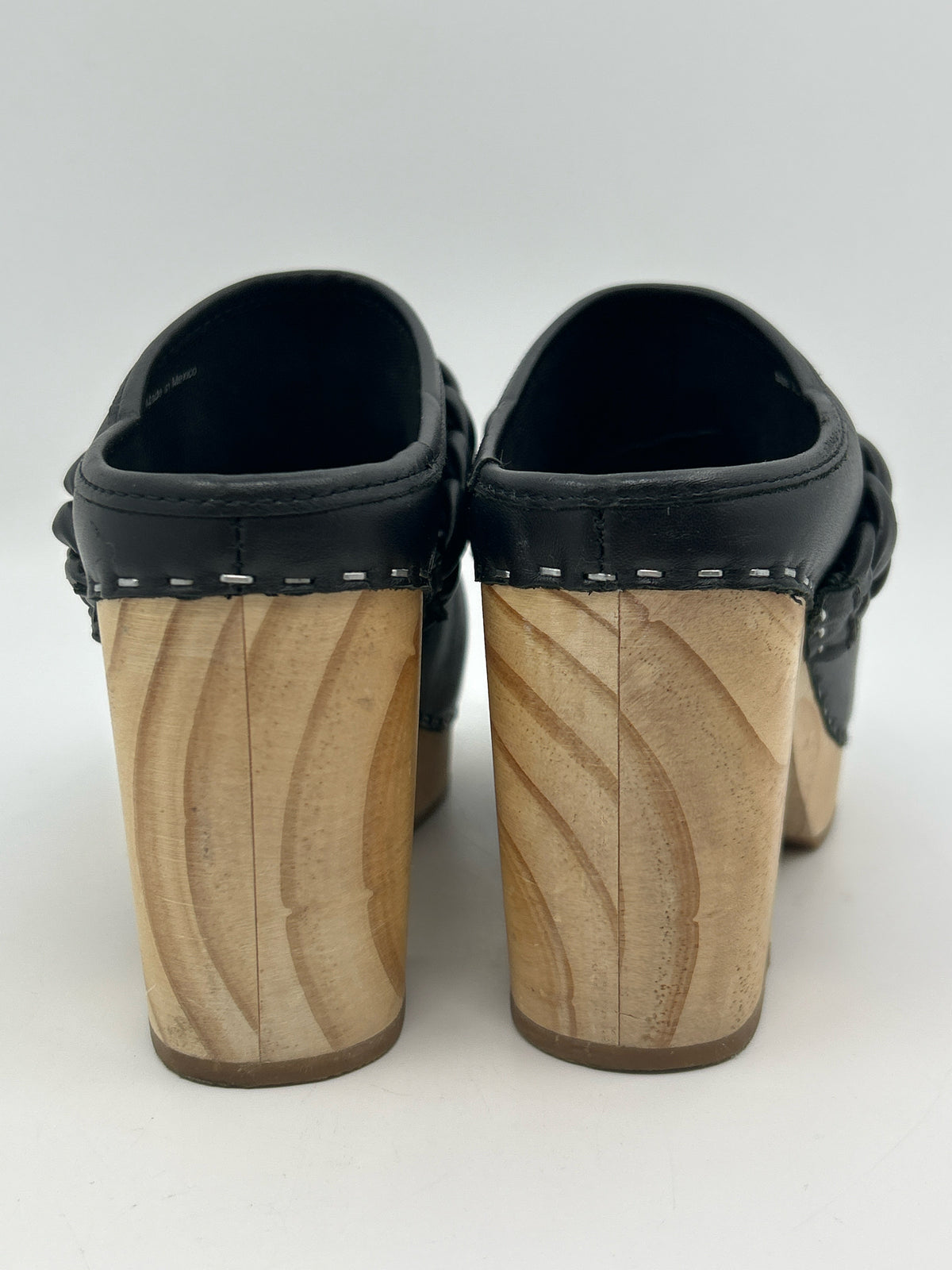 DOLCE VITA Size 7.5 Black Women Clogs