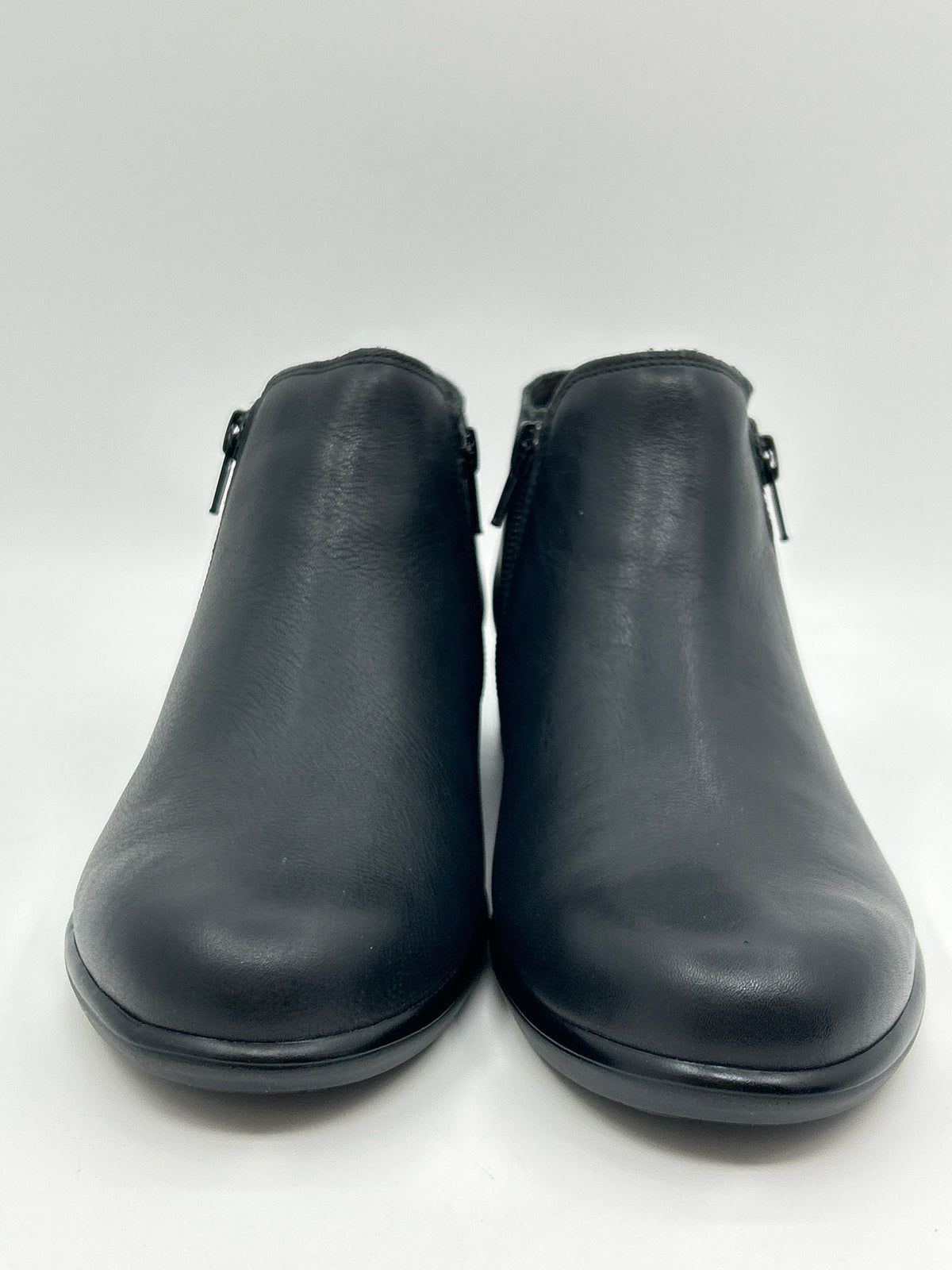 NAOT NIB Size 37 Black Women Booties