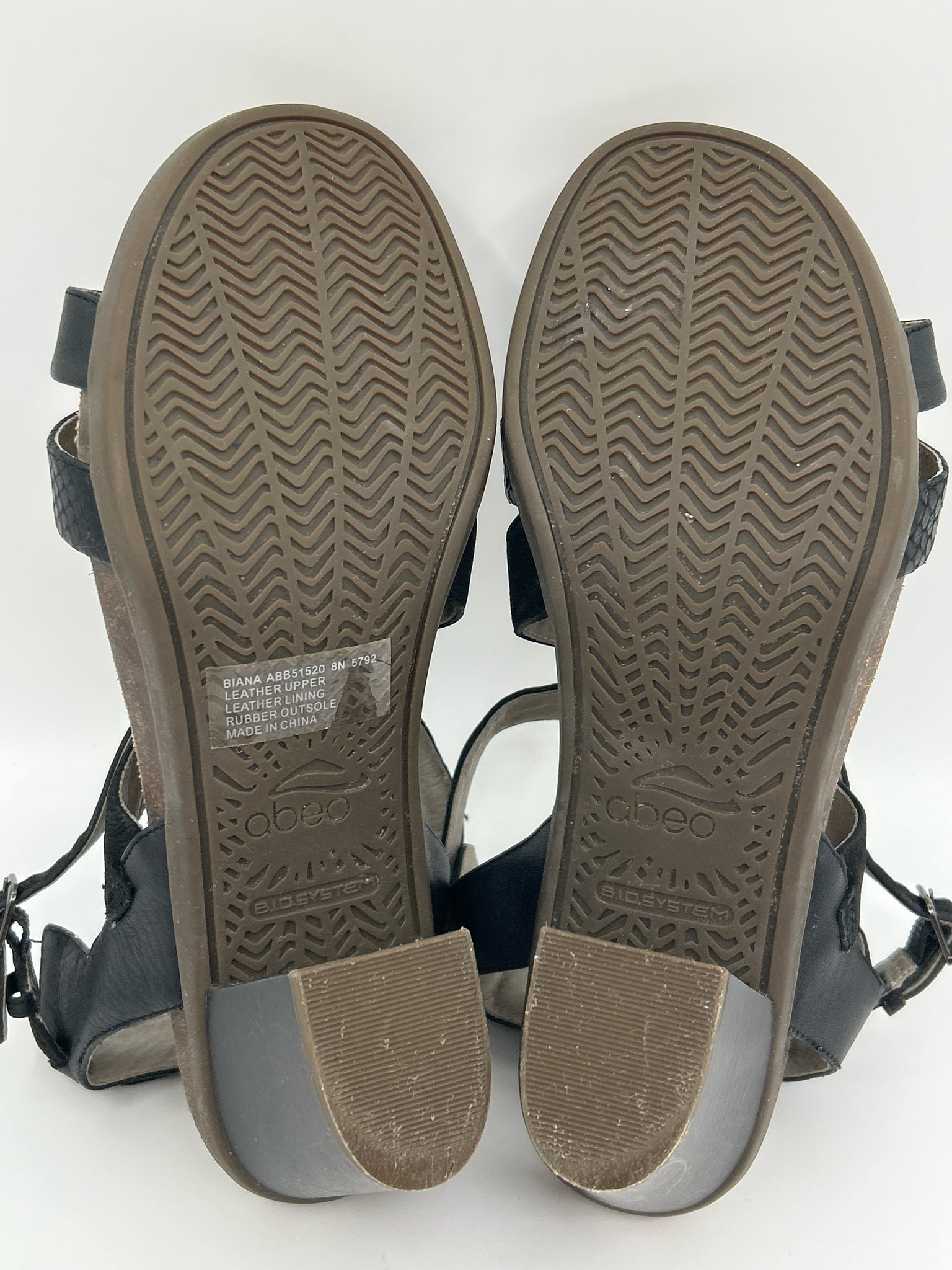ABEO Size 8N Black Women Sandal
