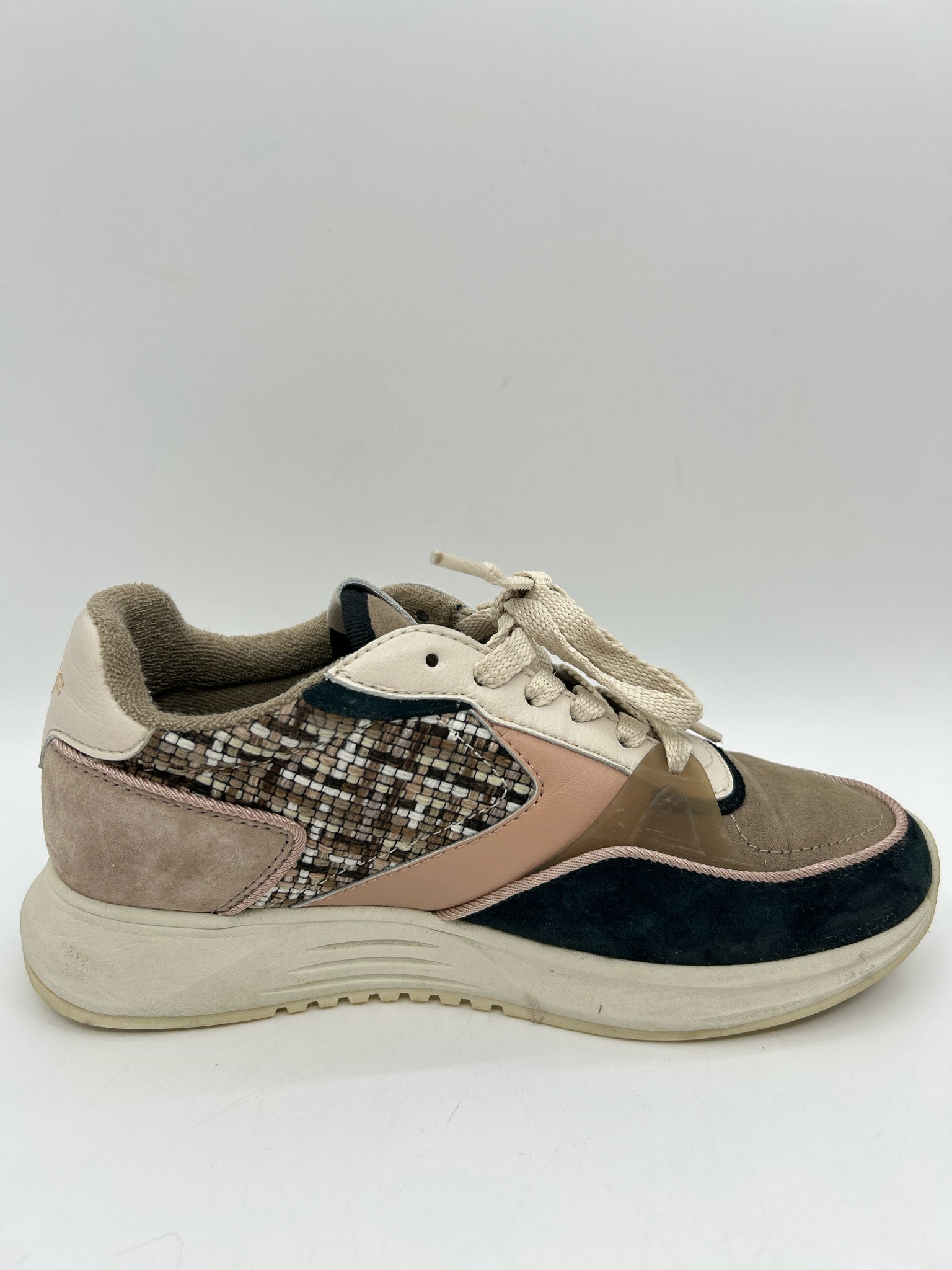HOFF Size 6.5 Taupe and Pink Women Sneakers