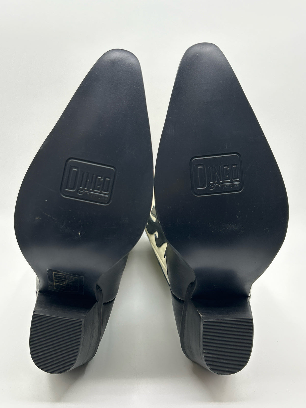 DINGO Size 8.5M Black & Cream Women Boots