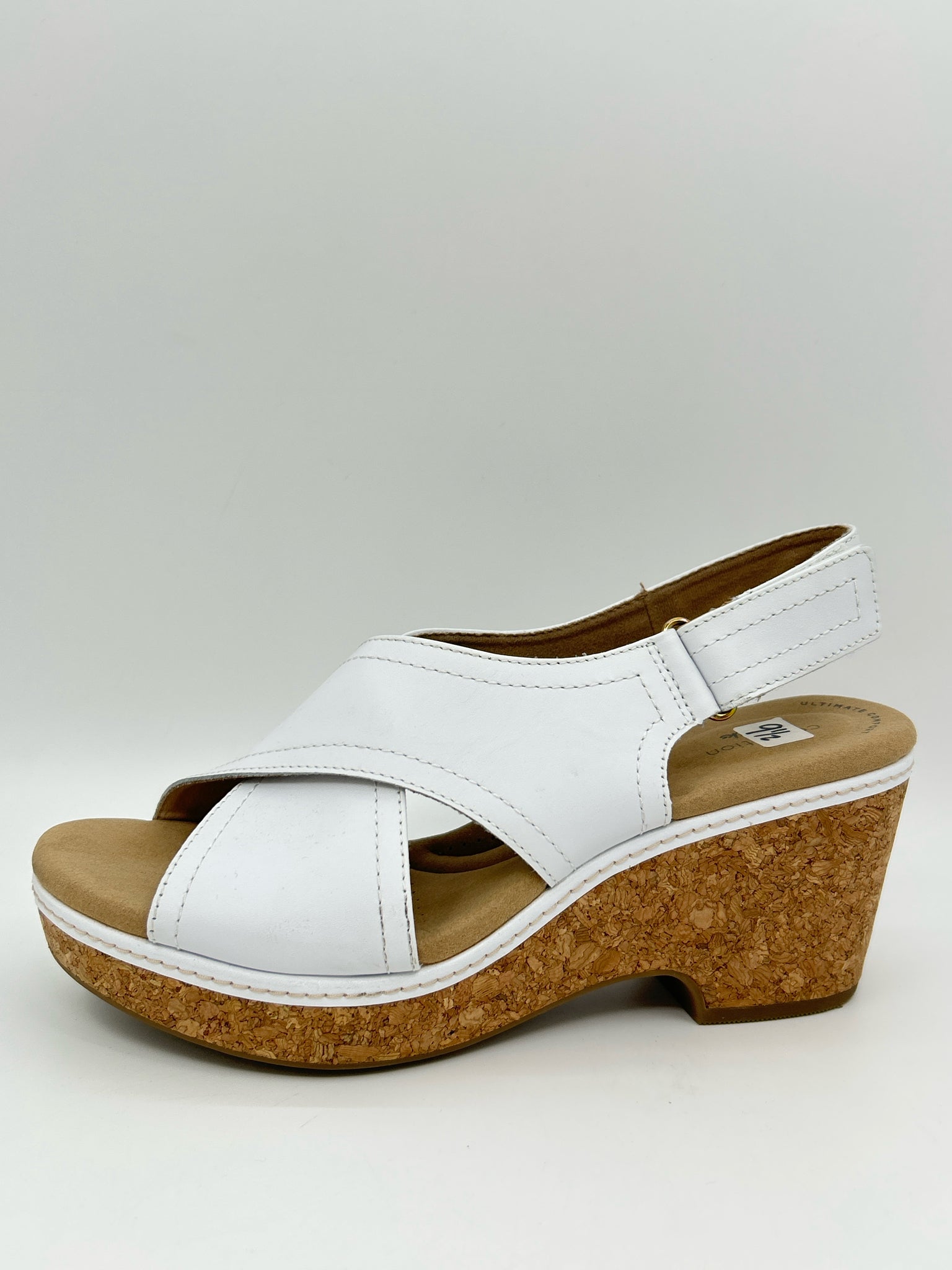 CLARKS Size 9.5 White & Brown Women Sandal