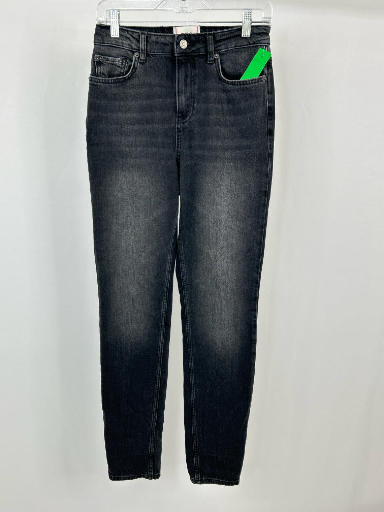 BDG. Size 28/6 BLACK DENIM jeans