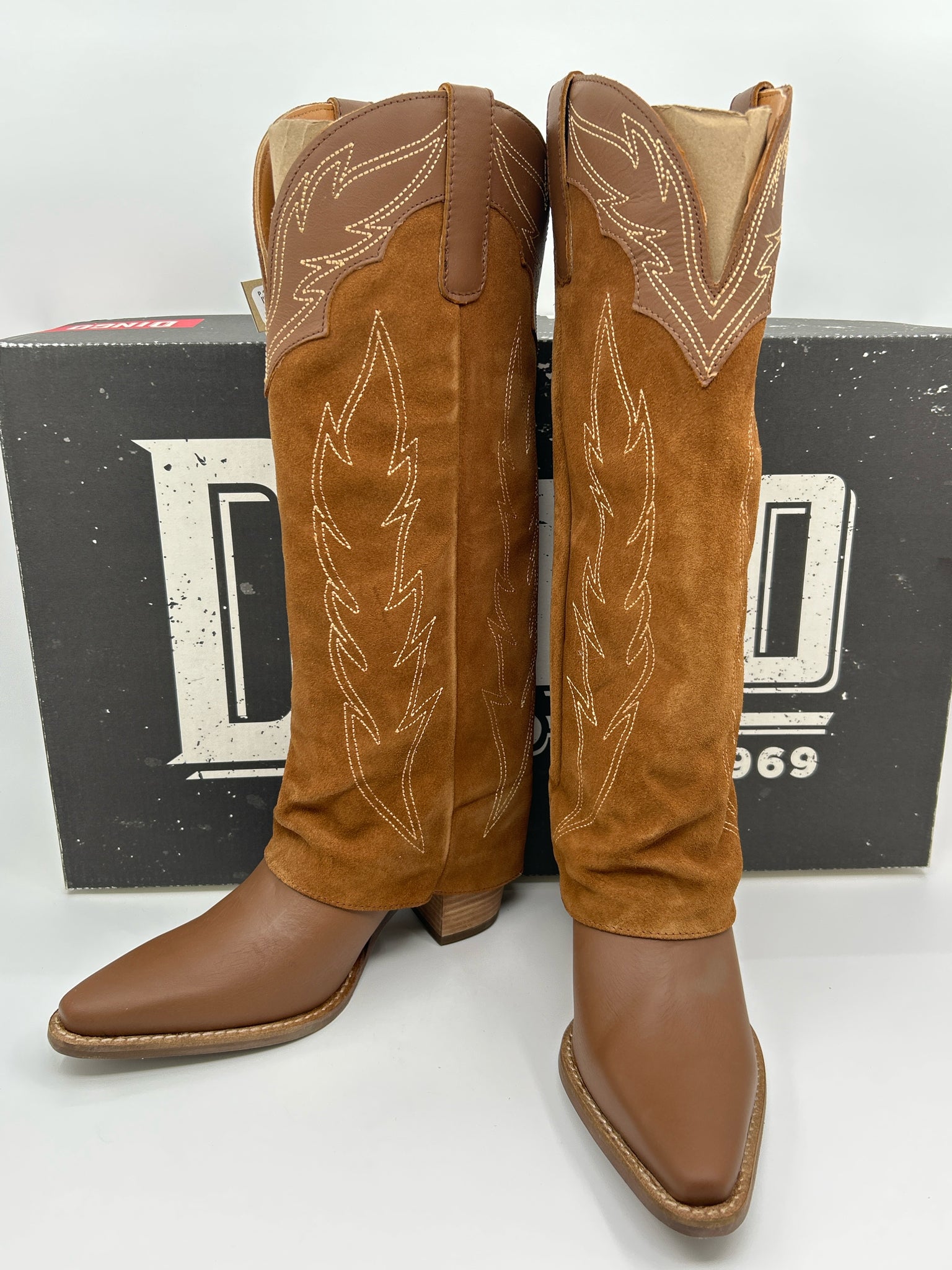 DINGO Size 7.5M Brown Women Boots