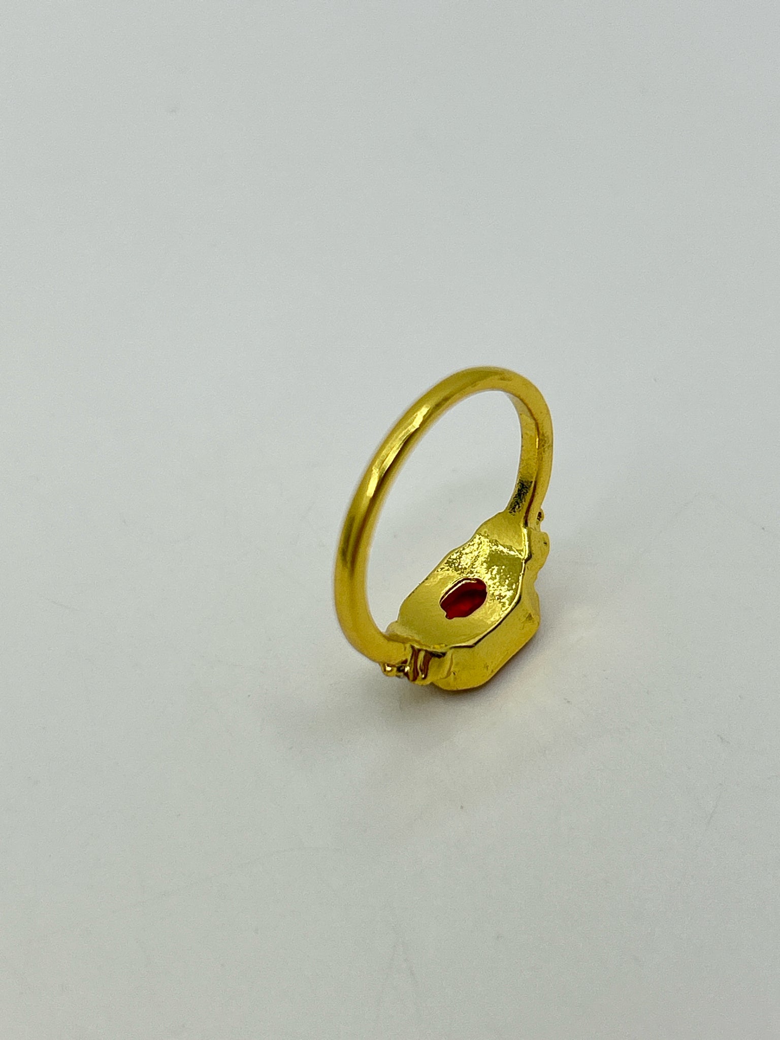 D'JOY Gold and red Size 6 Ring
