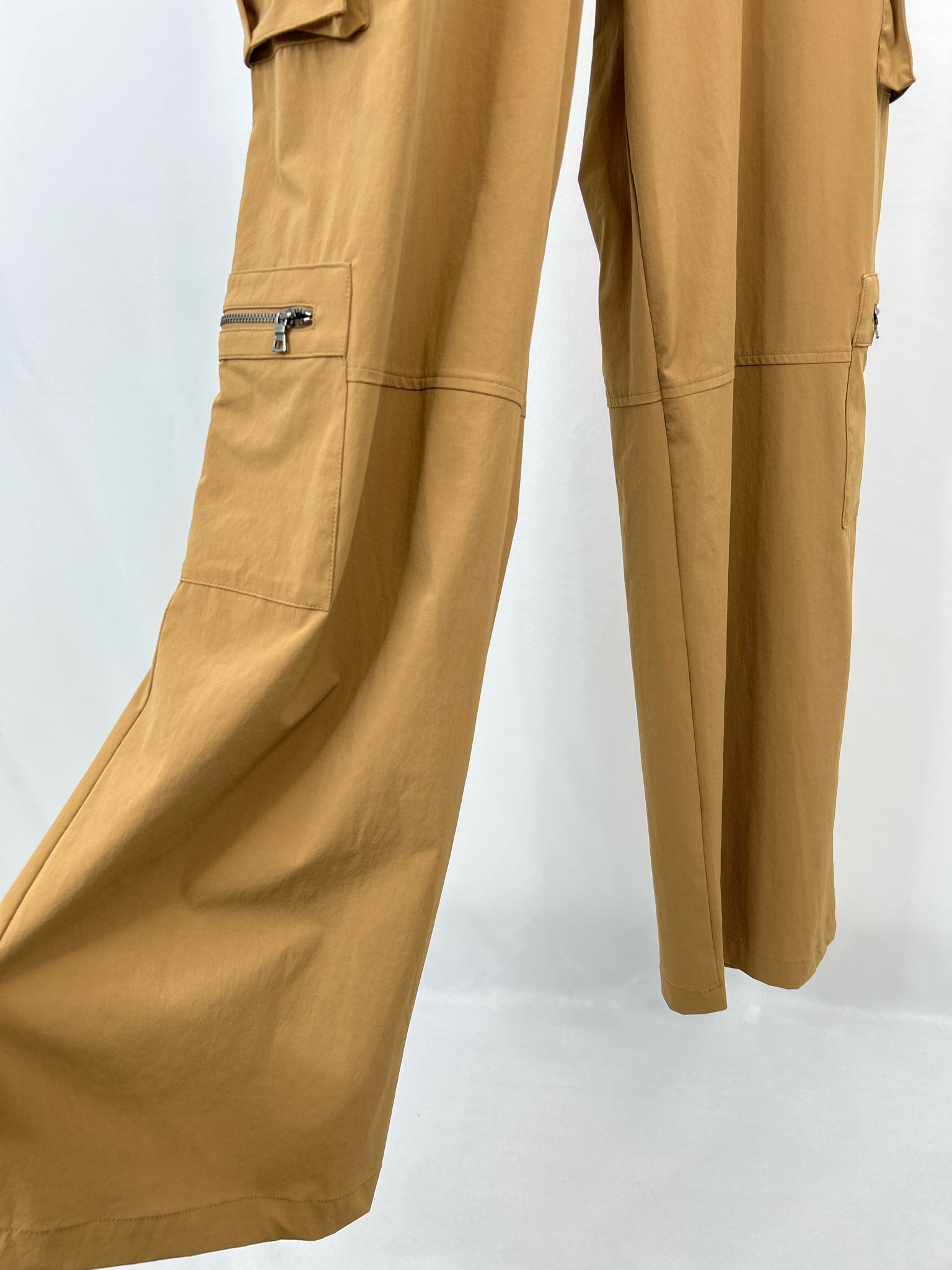 ALICE + OLIVIA Size 8 Tan Women Jumpsuit