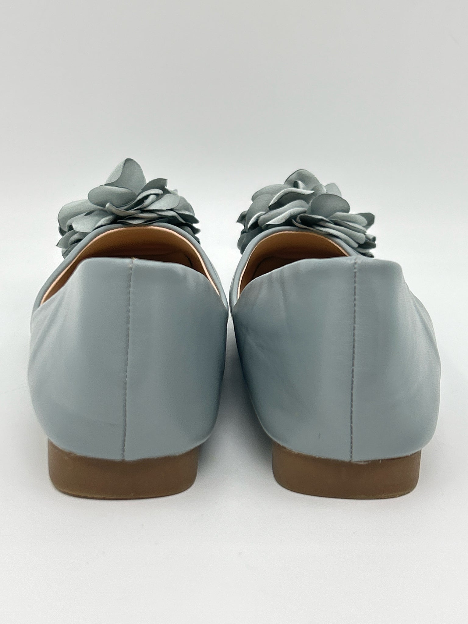 C.Paravano Size 38 Gray & Orange Women Flats