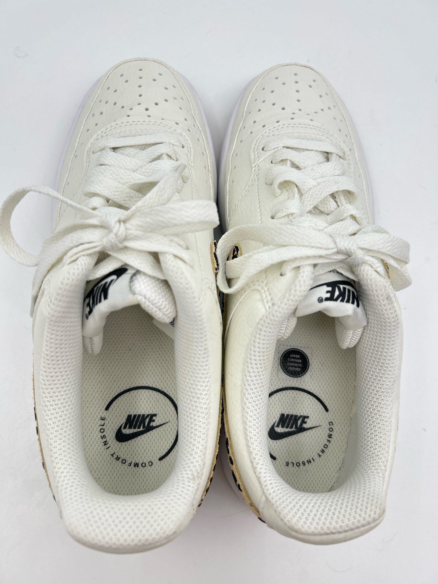 NIKE Size 8 Ivory and White Women Sneakers