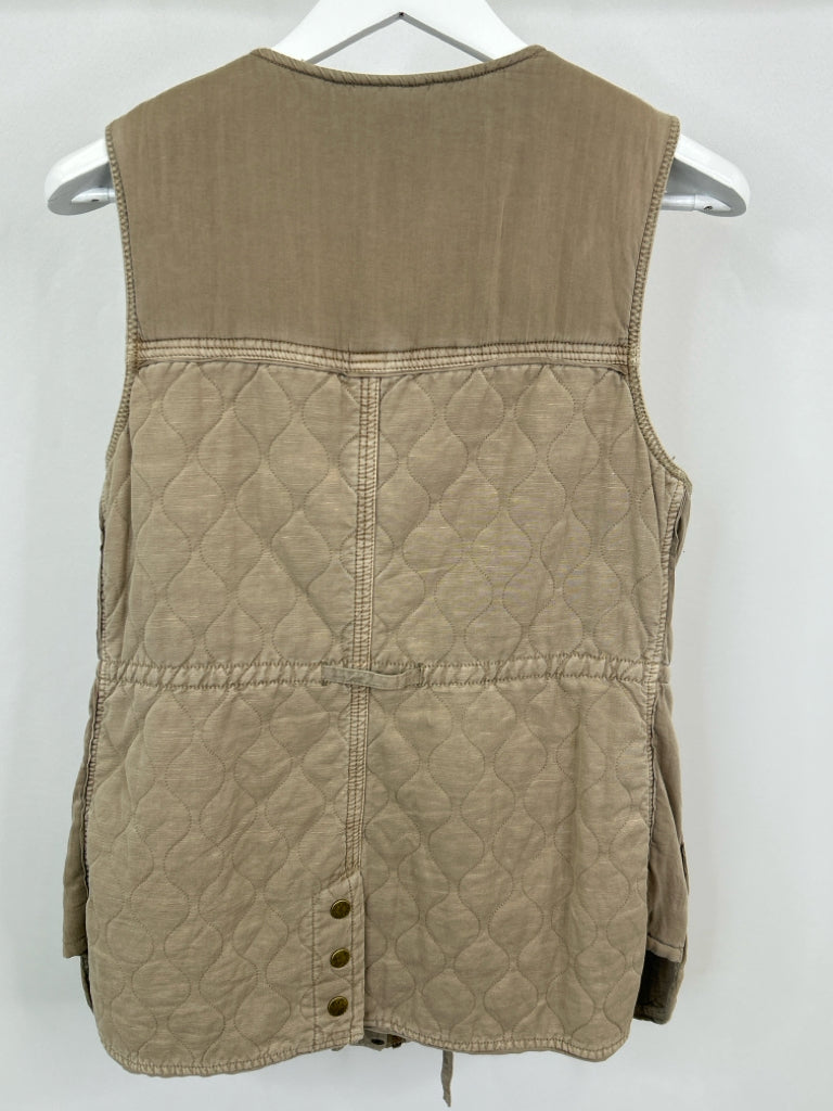 HEI HEI Women Size M Taupe Vest