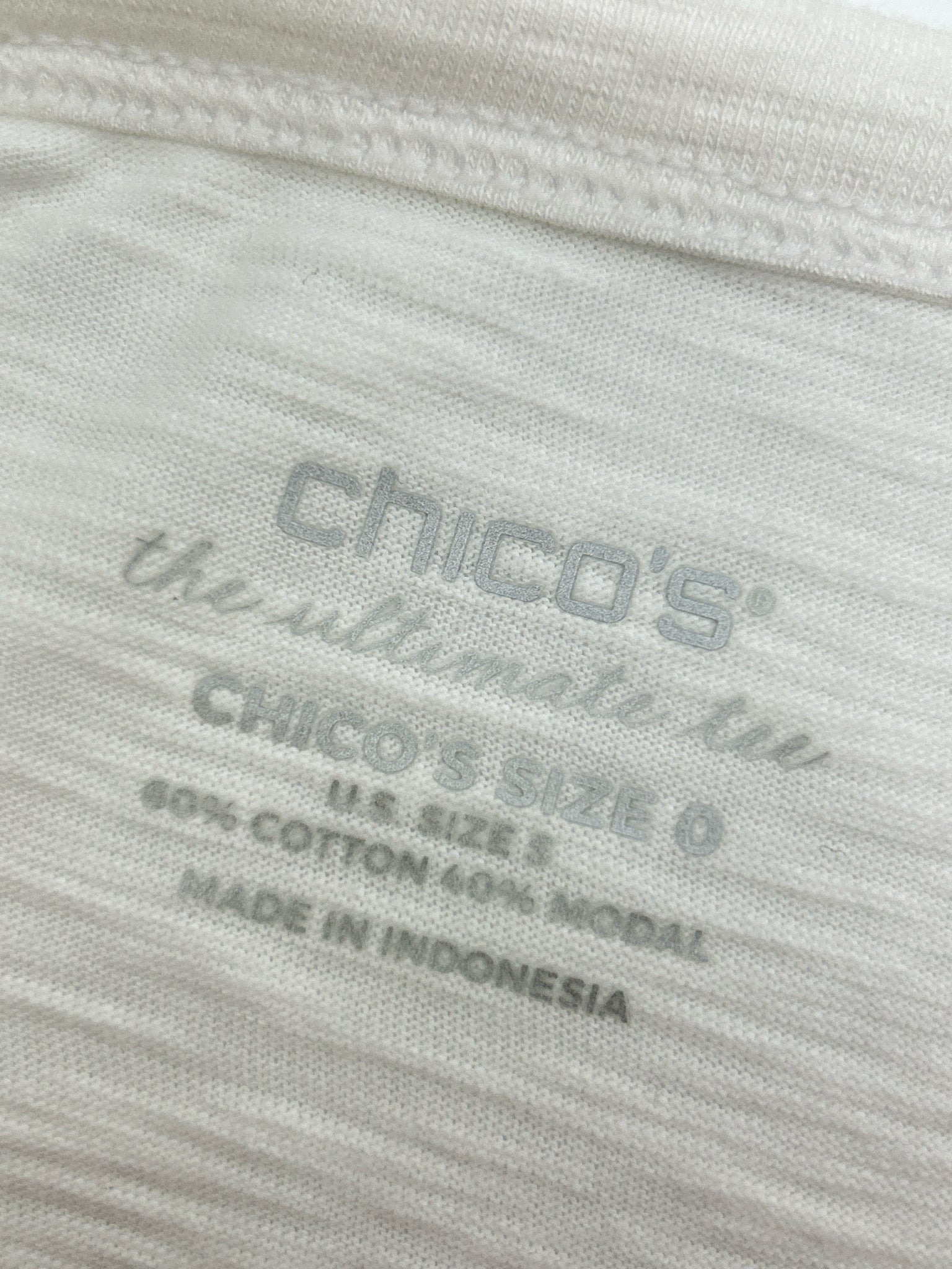 CHICO'S Size S White Floral Women T-shirt