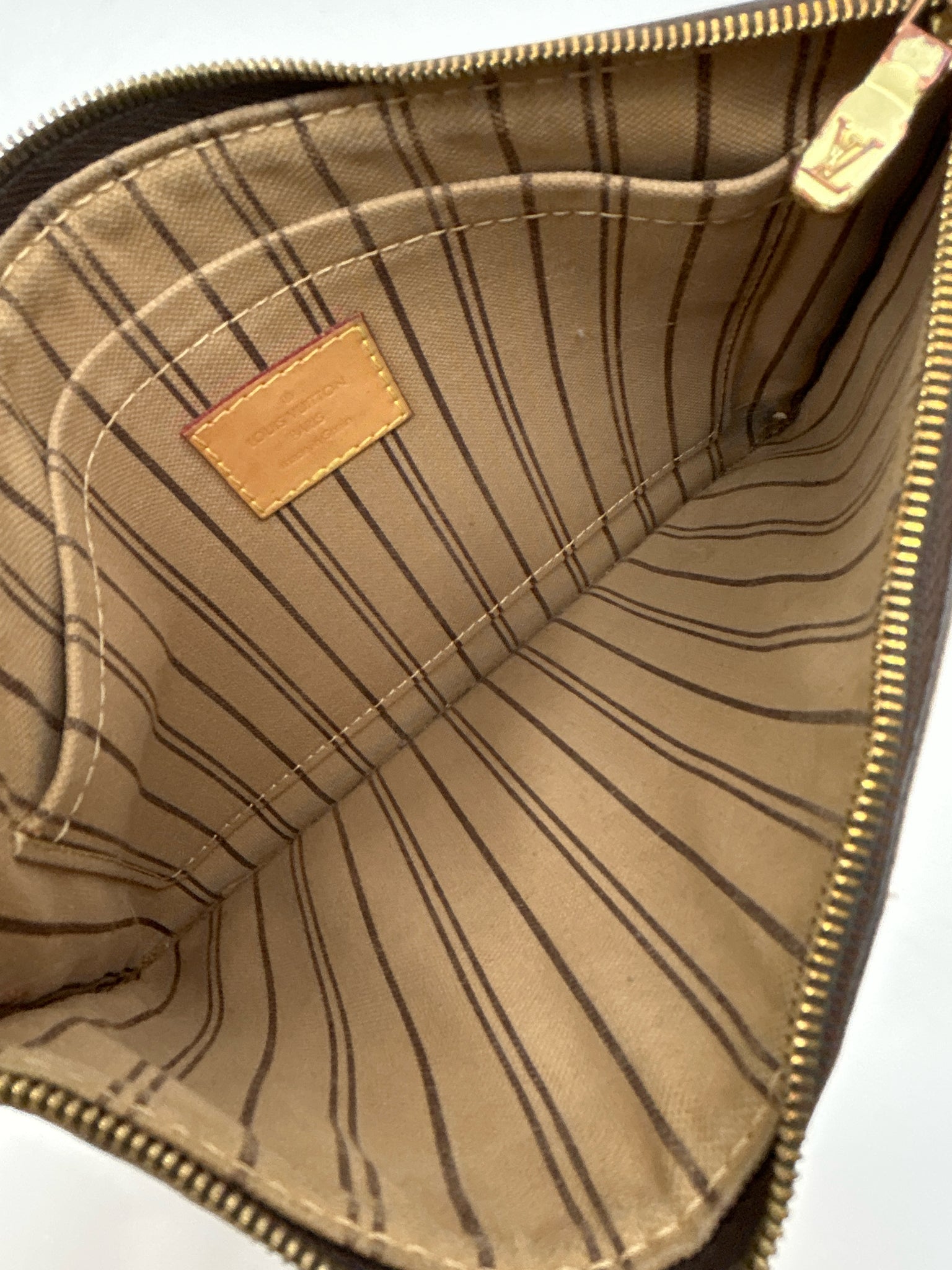 LOUIS VUITTON BROWN MONOGRAM Women Purse