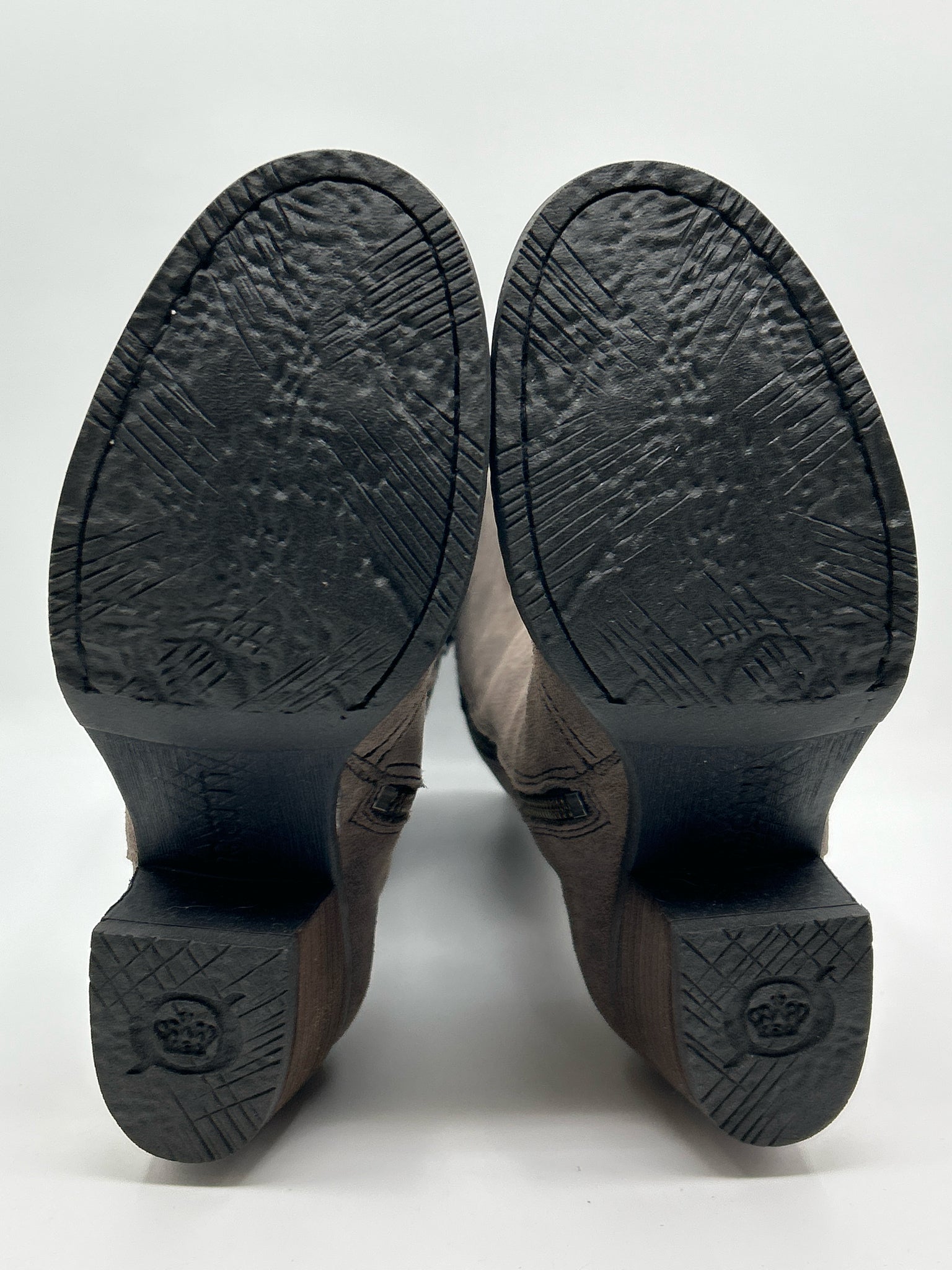 BORN Size 6 Taupe Women Boots