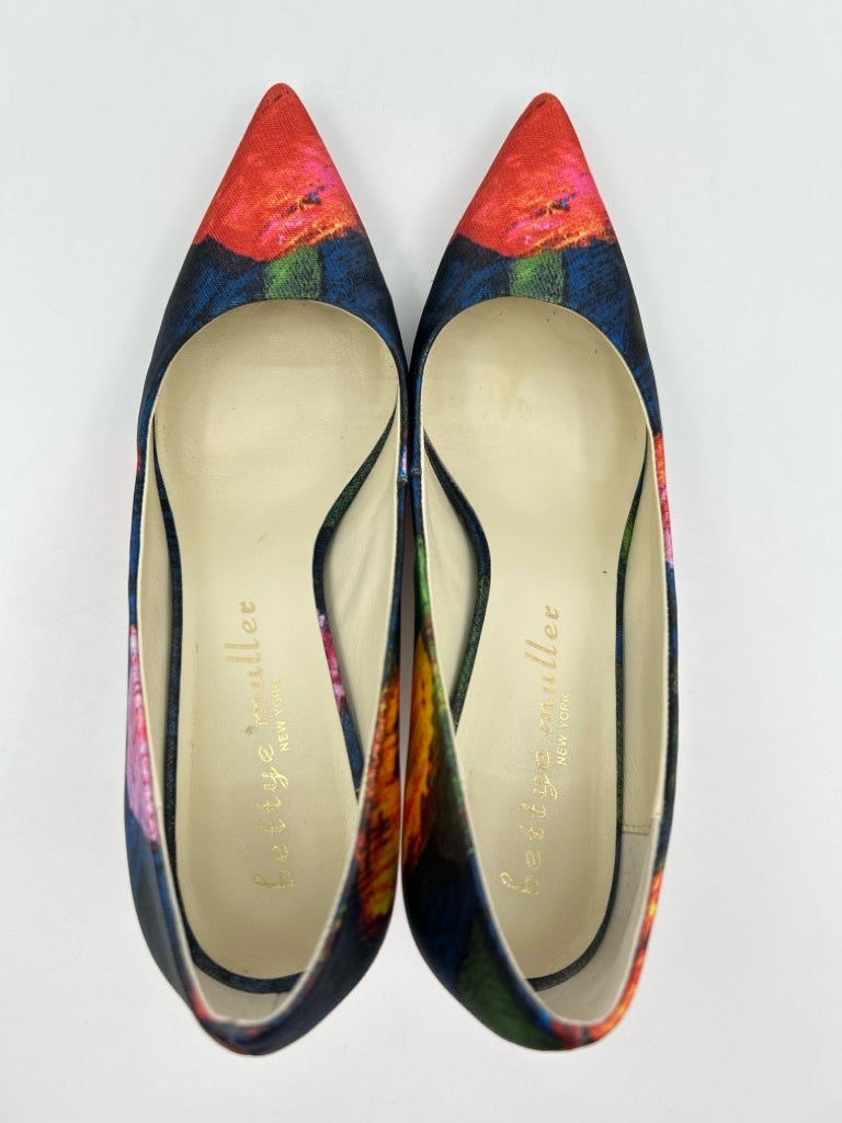 BETTYE MULLER Size 7M Multi-Color Silk Pumps