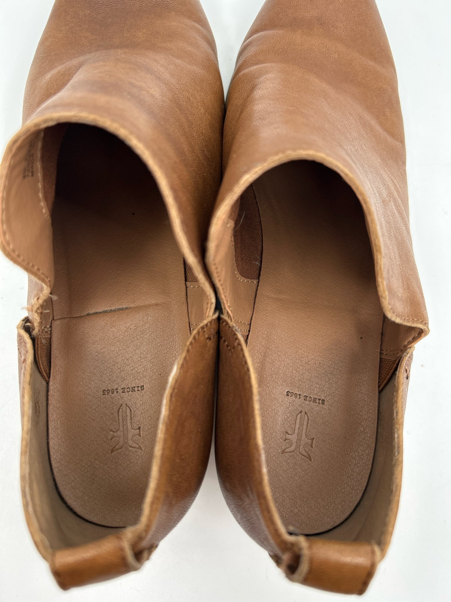 FRYE Size 8M Brown Women Booties