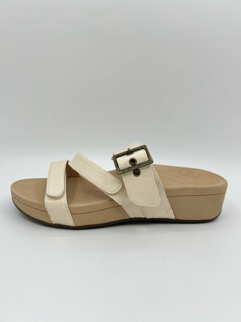 VIONIC Size 10 Cream Sandal