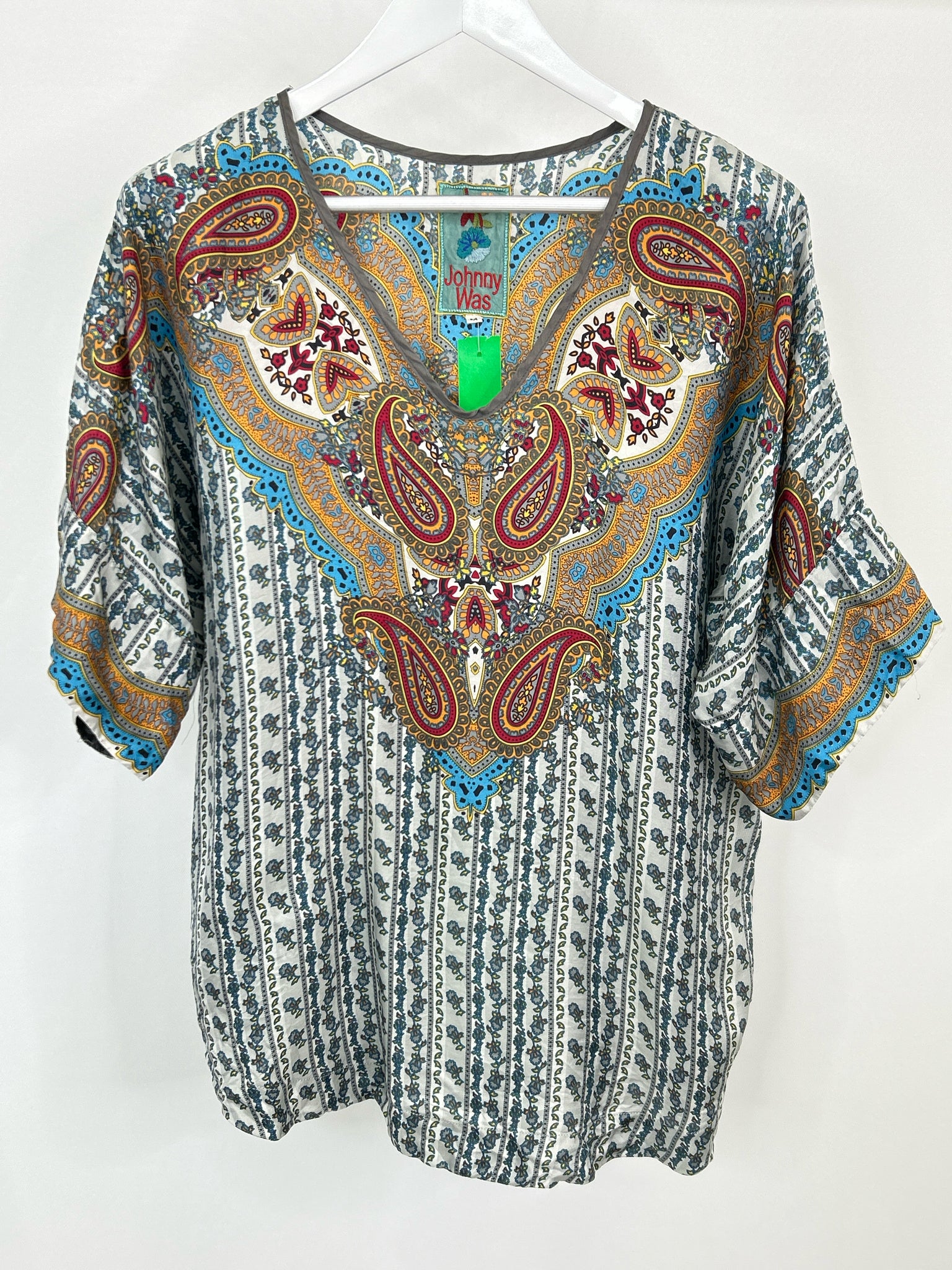 JOHNNY WAS Size M GREY PRINT Women Top