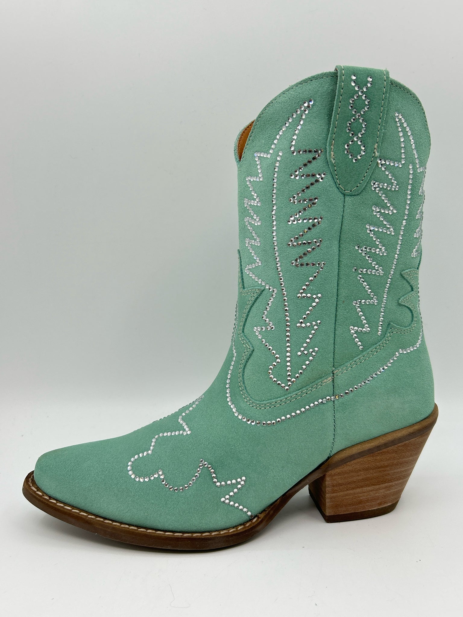 DINGO Size 7.5M MINT Women Boots