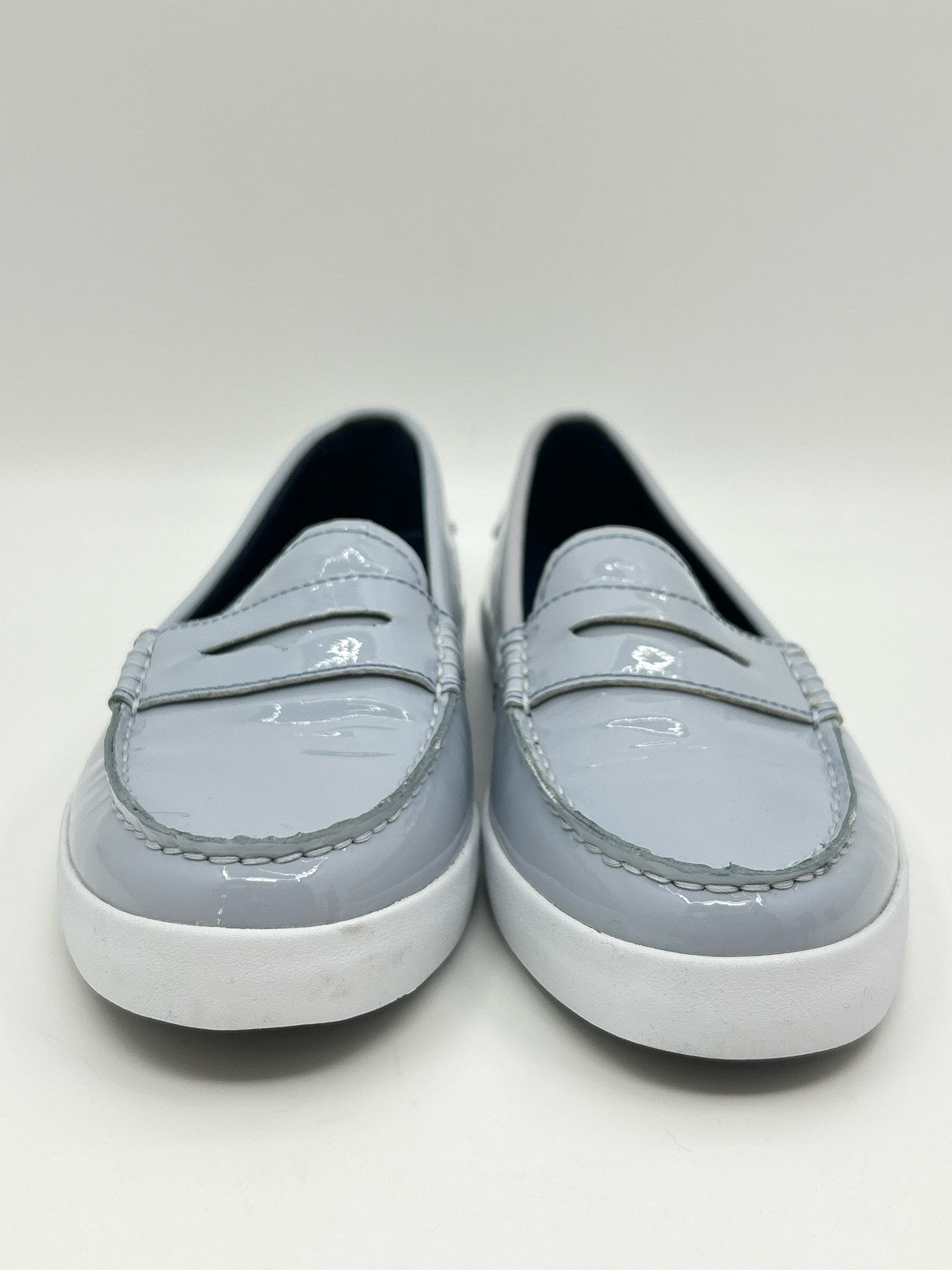 COLE HAAN Size 8.5B Grey and white Women Loafer