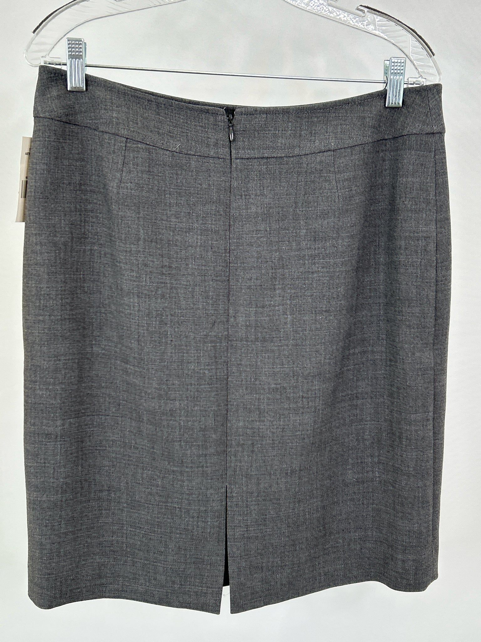 TAHARI Size 10P YELLOW AND GRAY Women 2-Piece w/skirt