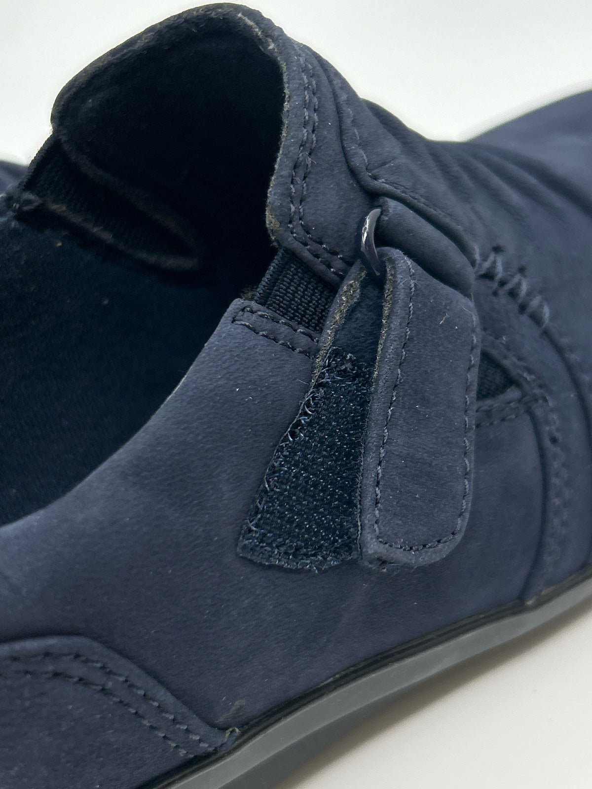 CLARKS COLLECTION NWOB Size 7 Navy Women Shoes