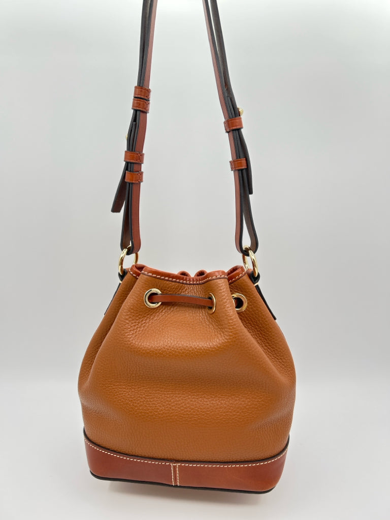 DOONEY & BOURKE CHESTNUT Women's Purse