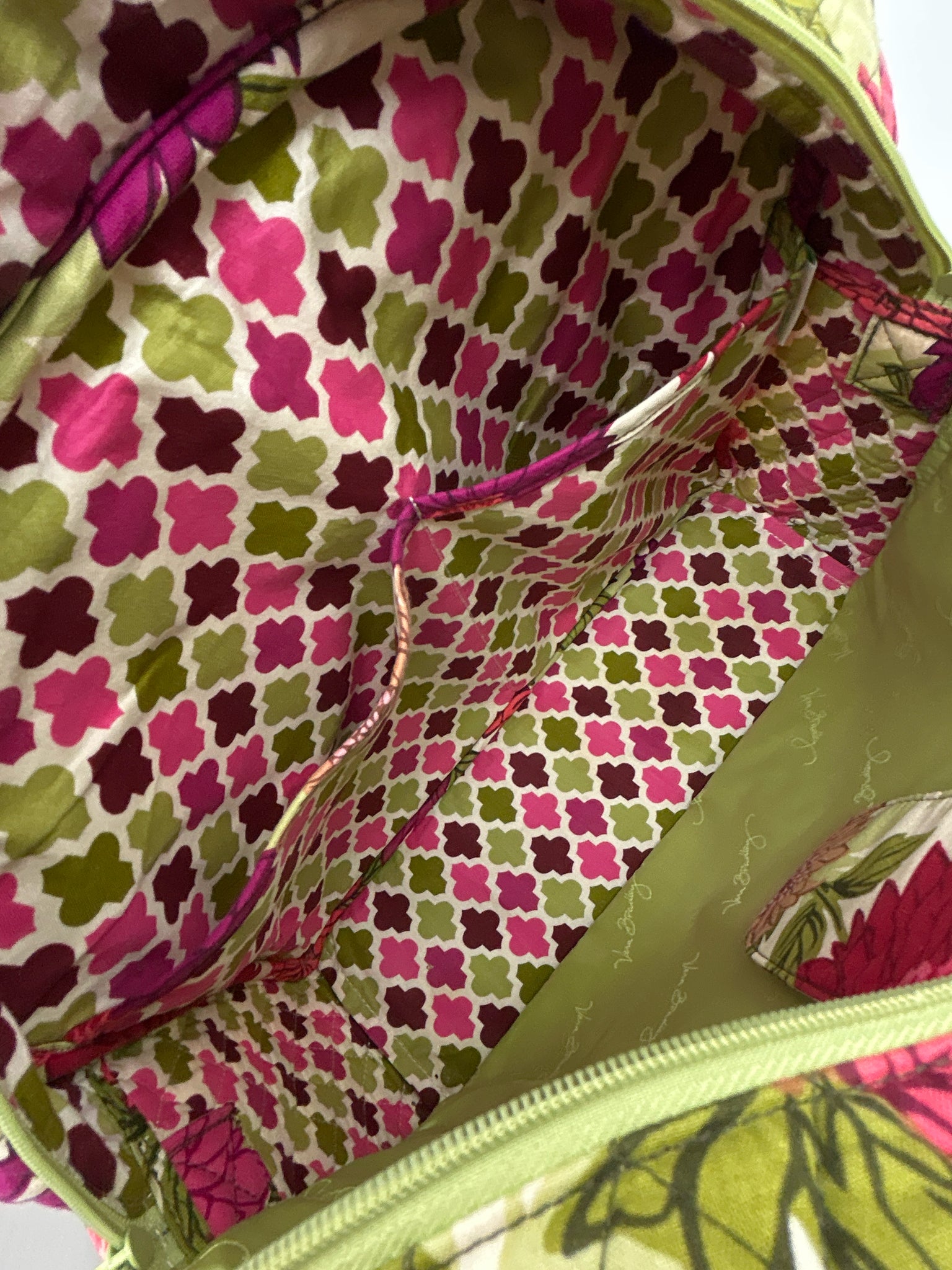 VERA BRADLEY Pink floral Luggage