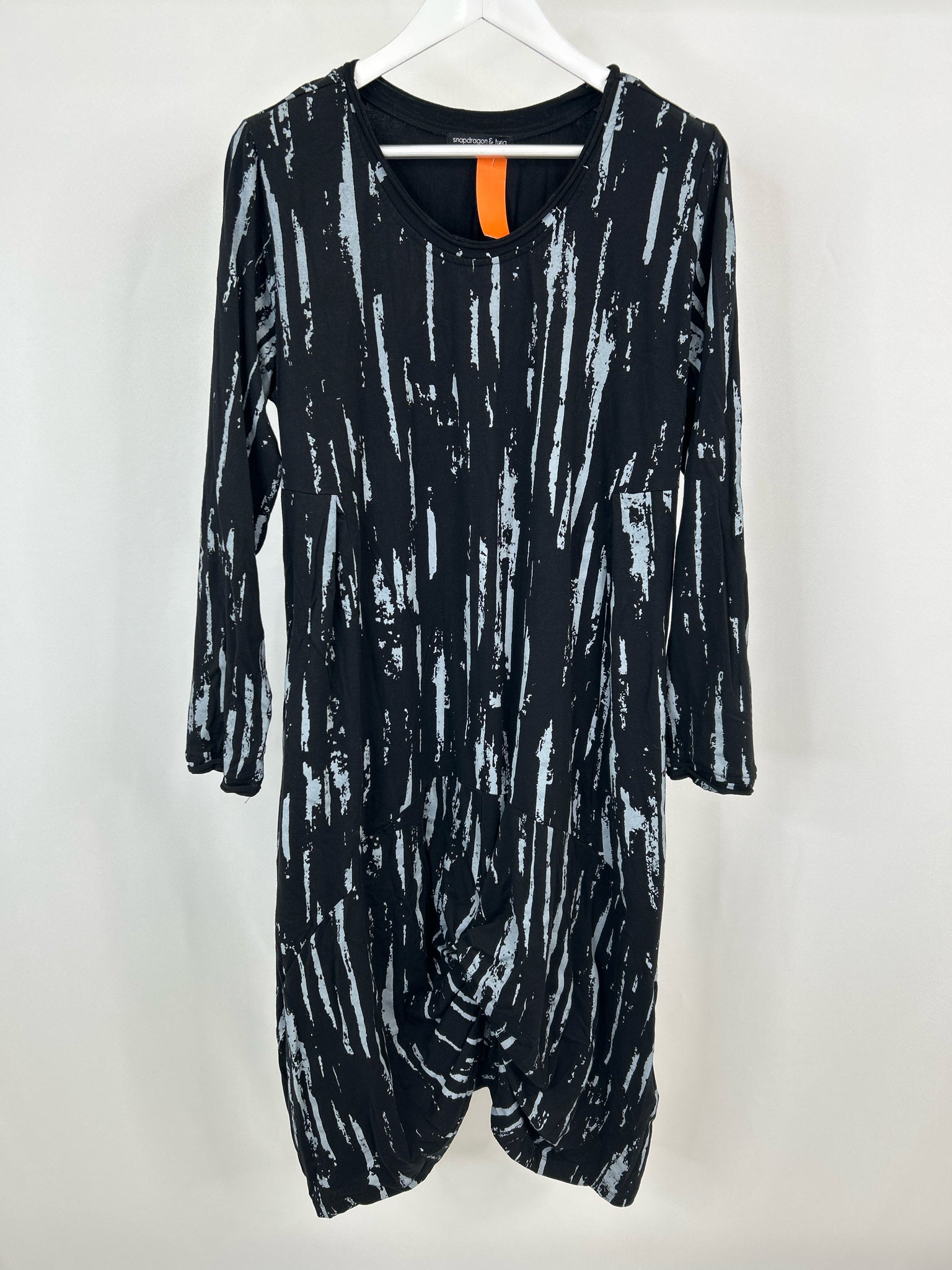 SNAPDRAGON & TWIG Size M black and grey Women Dress