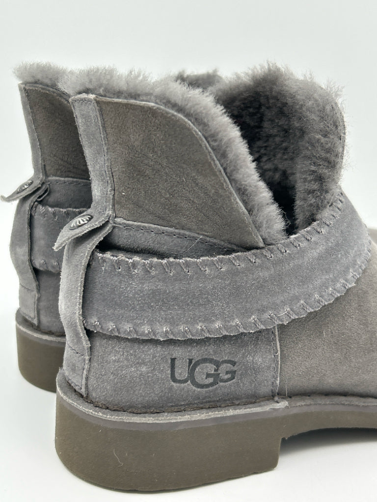 UGG Women Size 7 Grey Booties